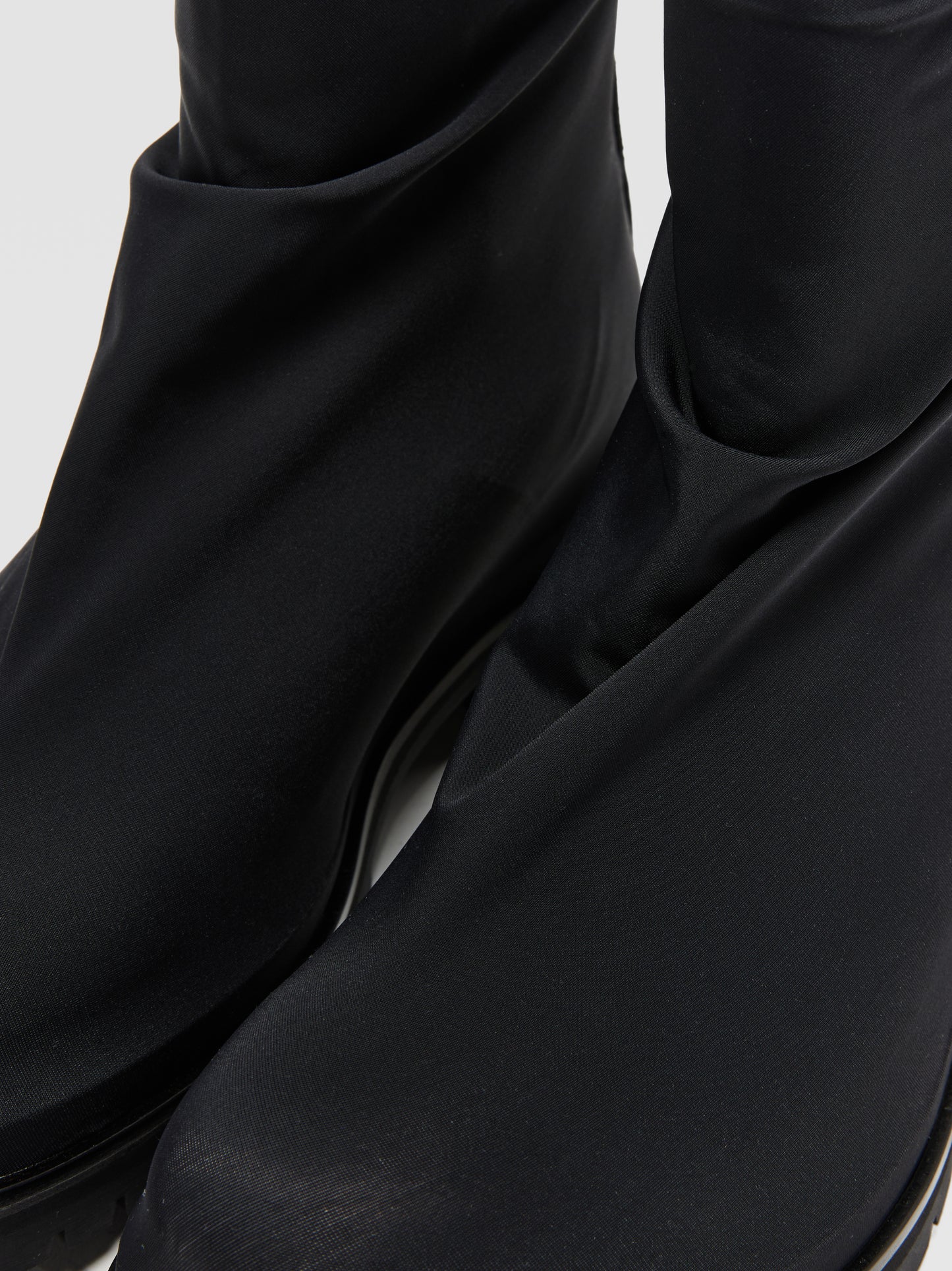 BLACK PLEATED MARATHON BOOTS