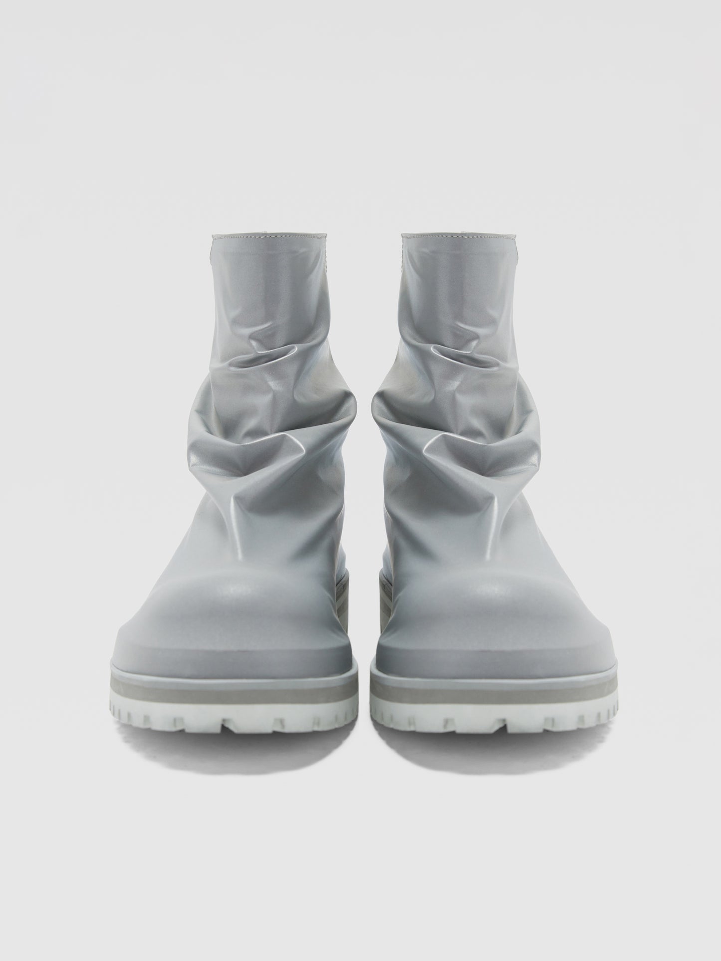 SILVER PLEATED MARATHON BOOTS