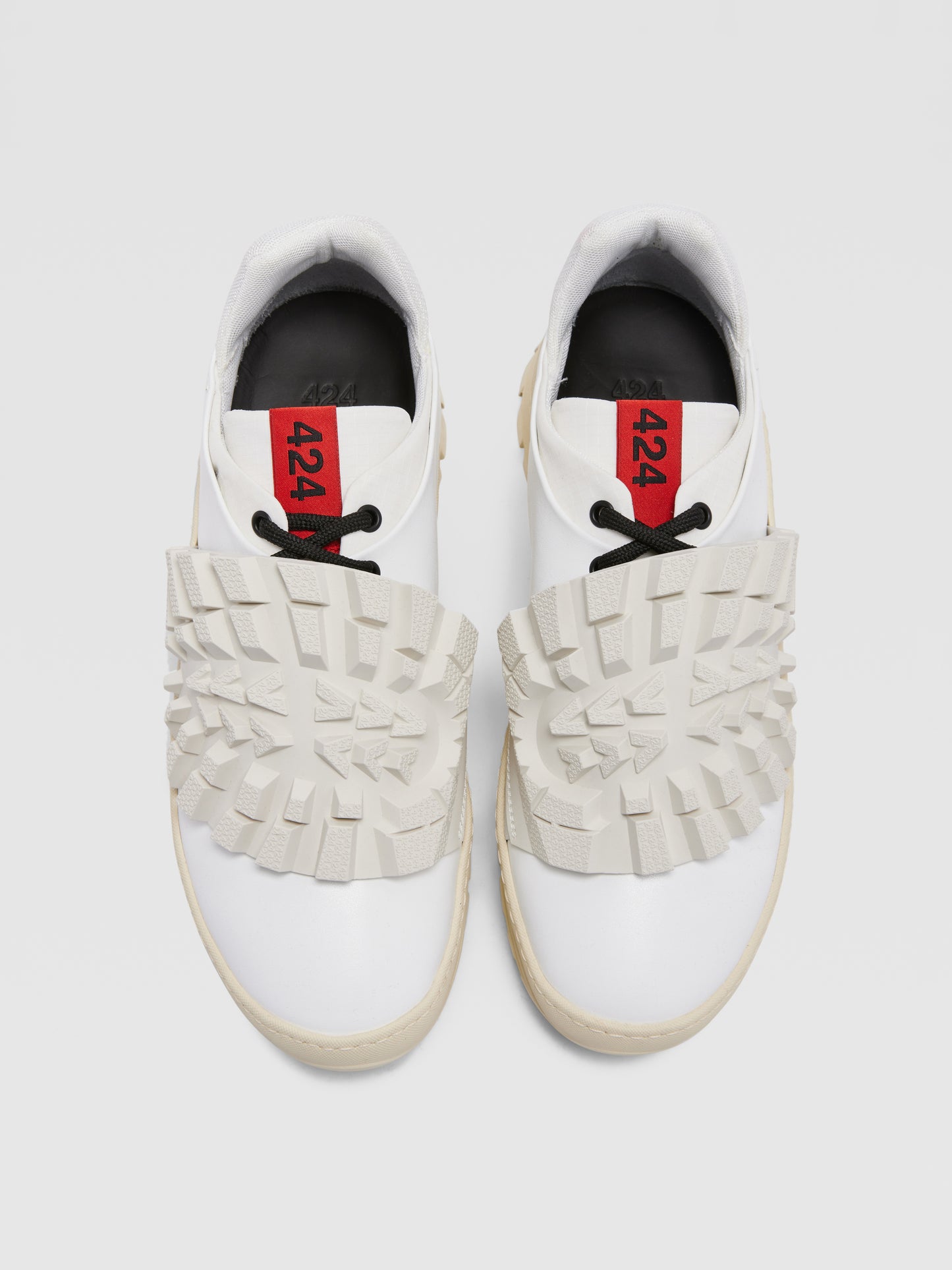 WHITE RIDGED-TEXTURE DETAIL SNEAKER