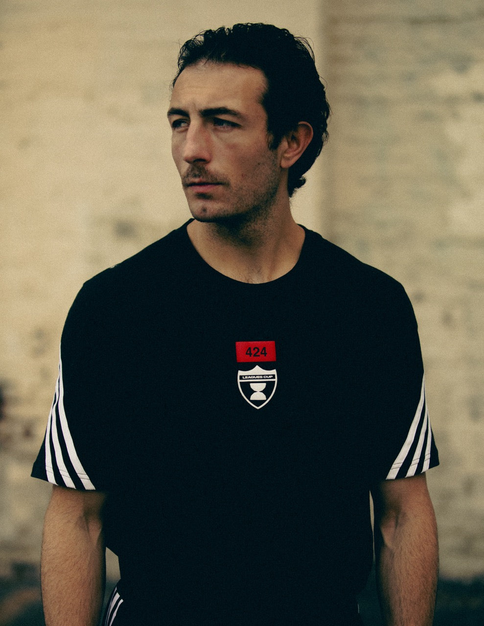 BLACK SHORT SLEEVE TEE