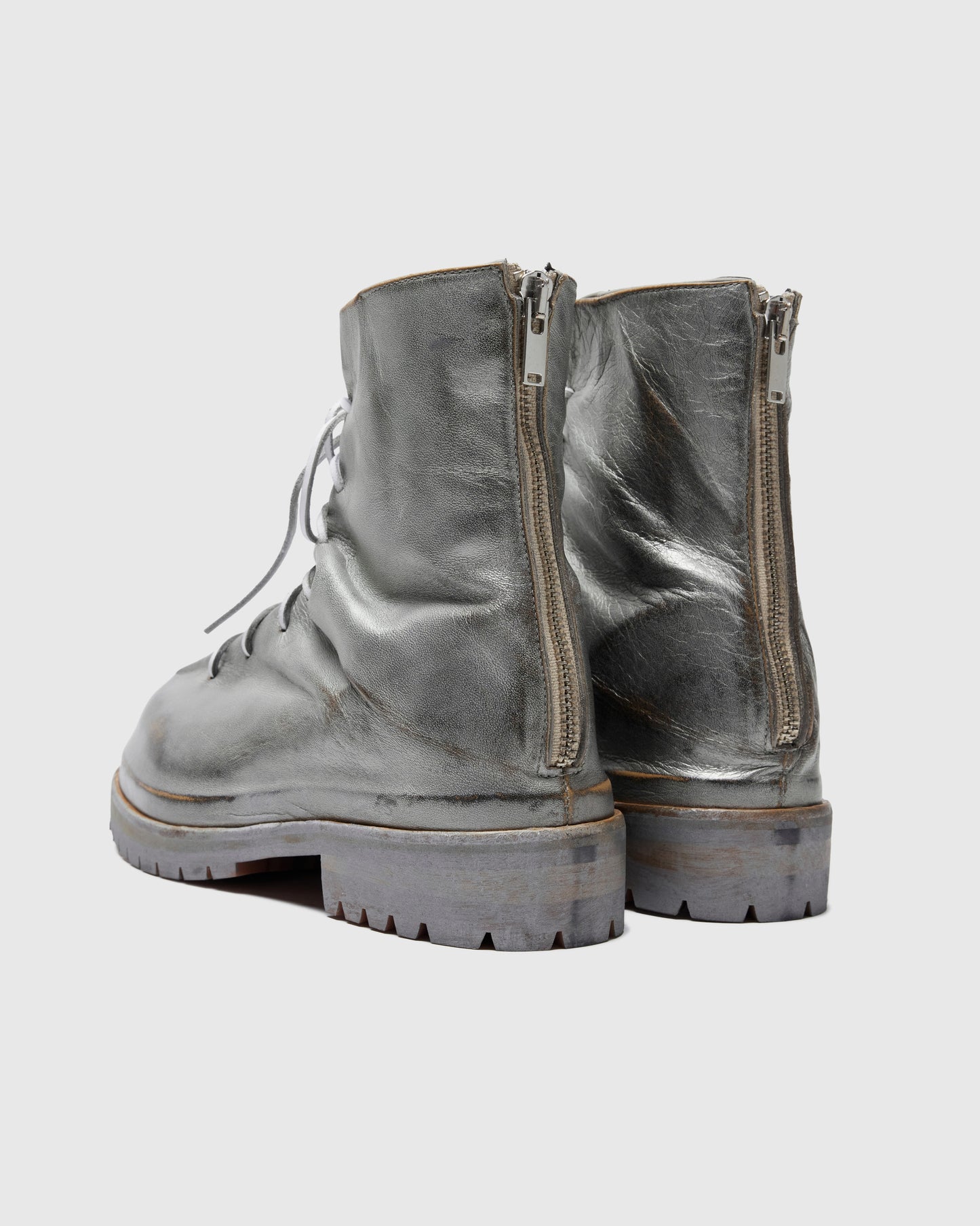 LACED UP BOOT - SILVER