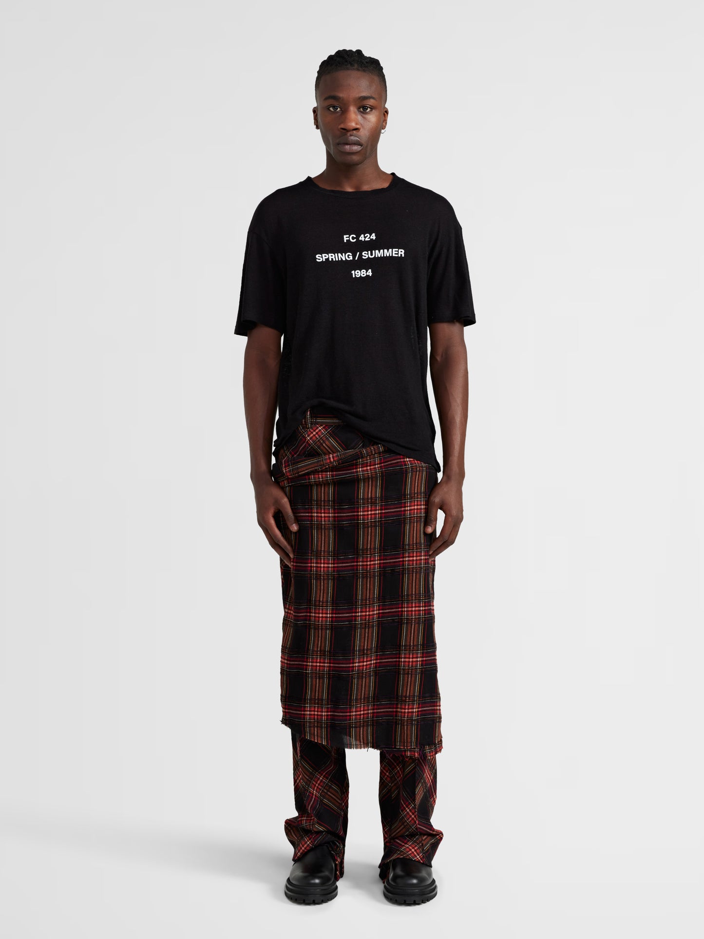 BLACK IMPRINTED TEE
