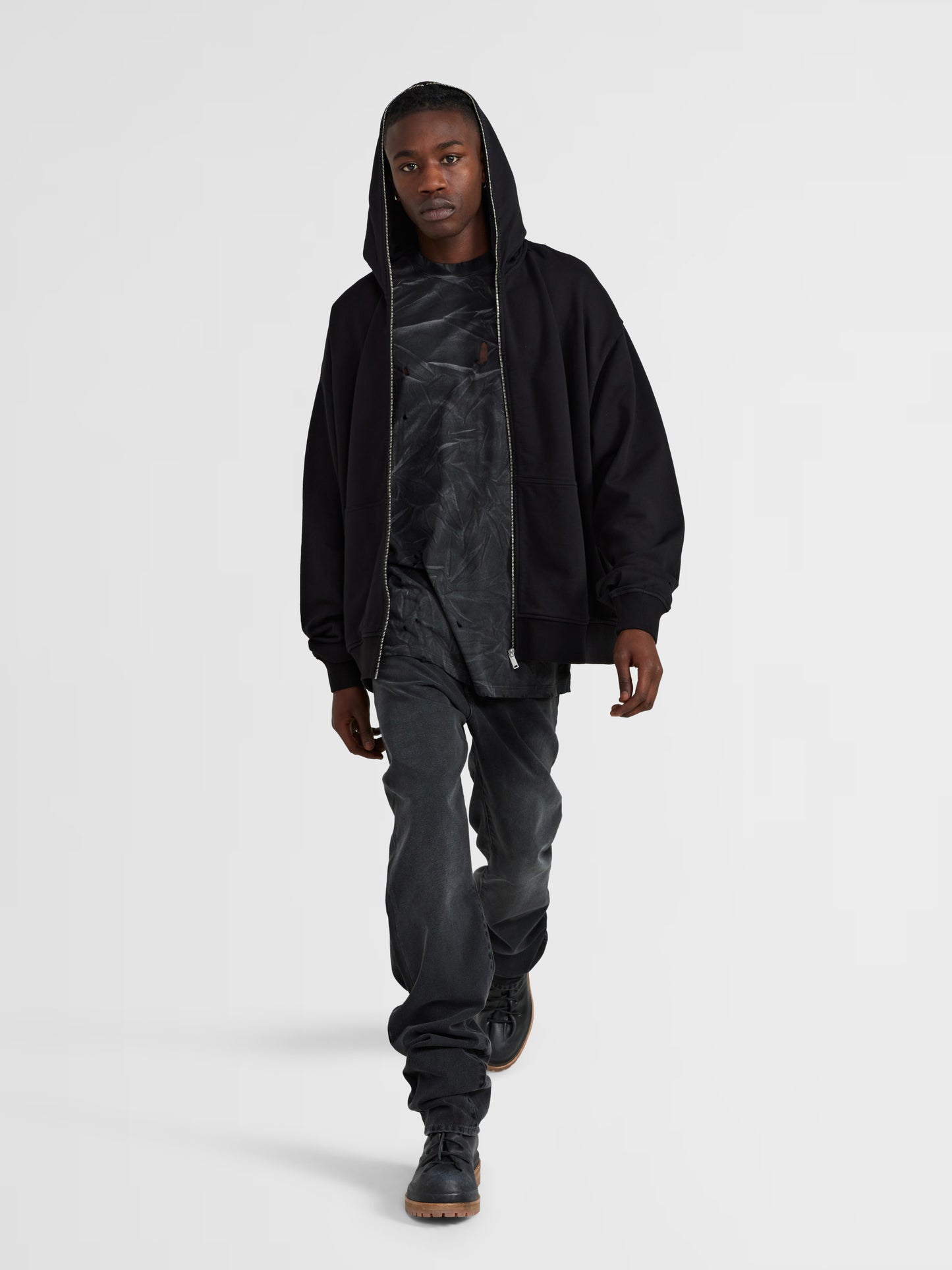 BLACK ZIP UP HOODIE