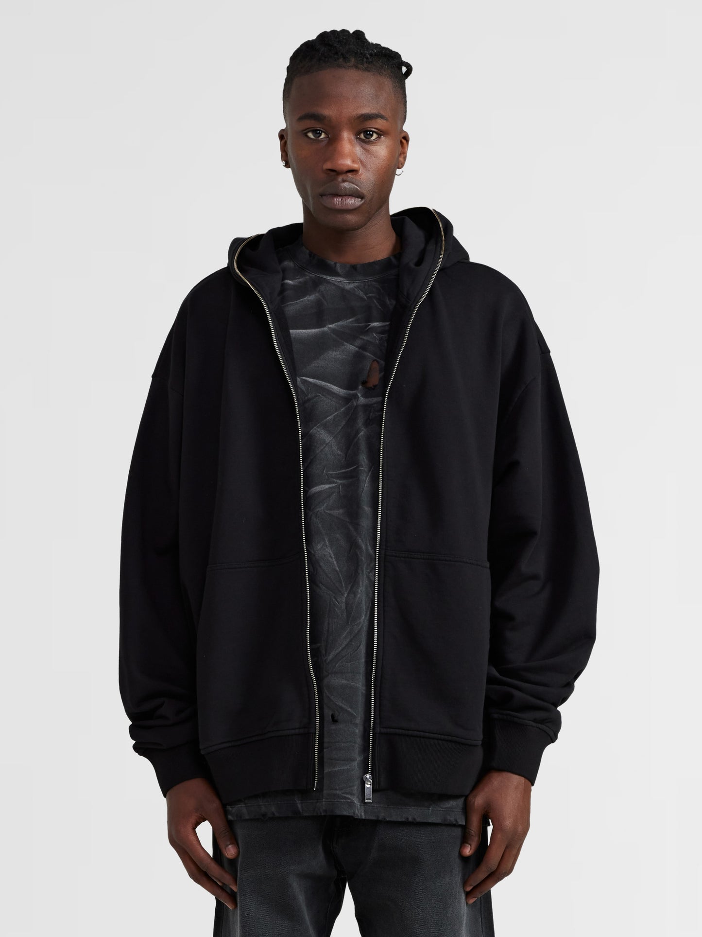 BLACK ZIP UP HOODIE