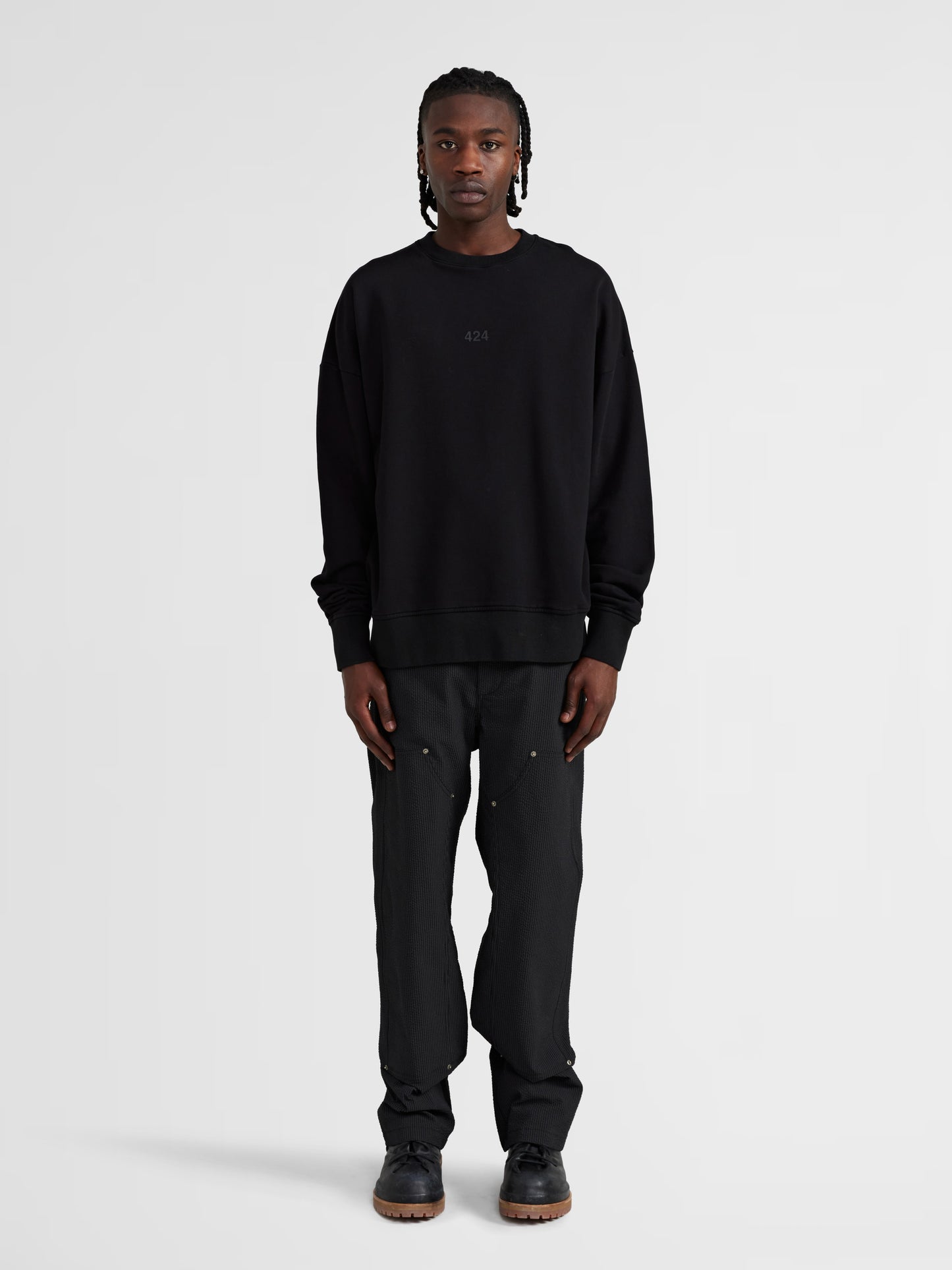 BLACK LOGO CREWNECK