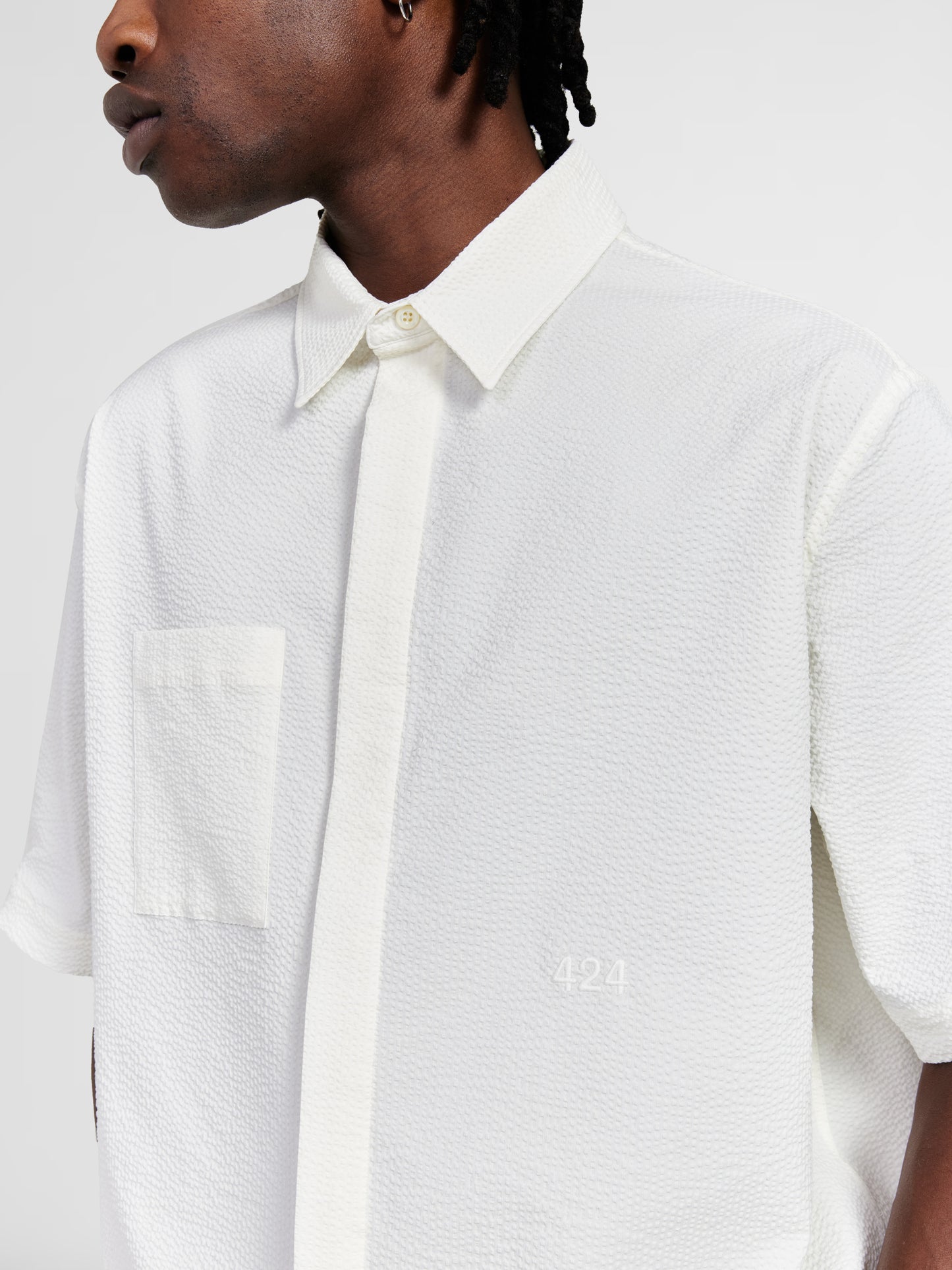 OFFWHITE SHORT SLEEVE BUTTON UP