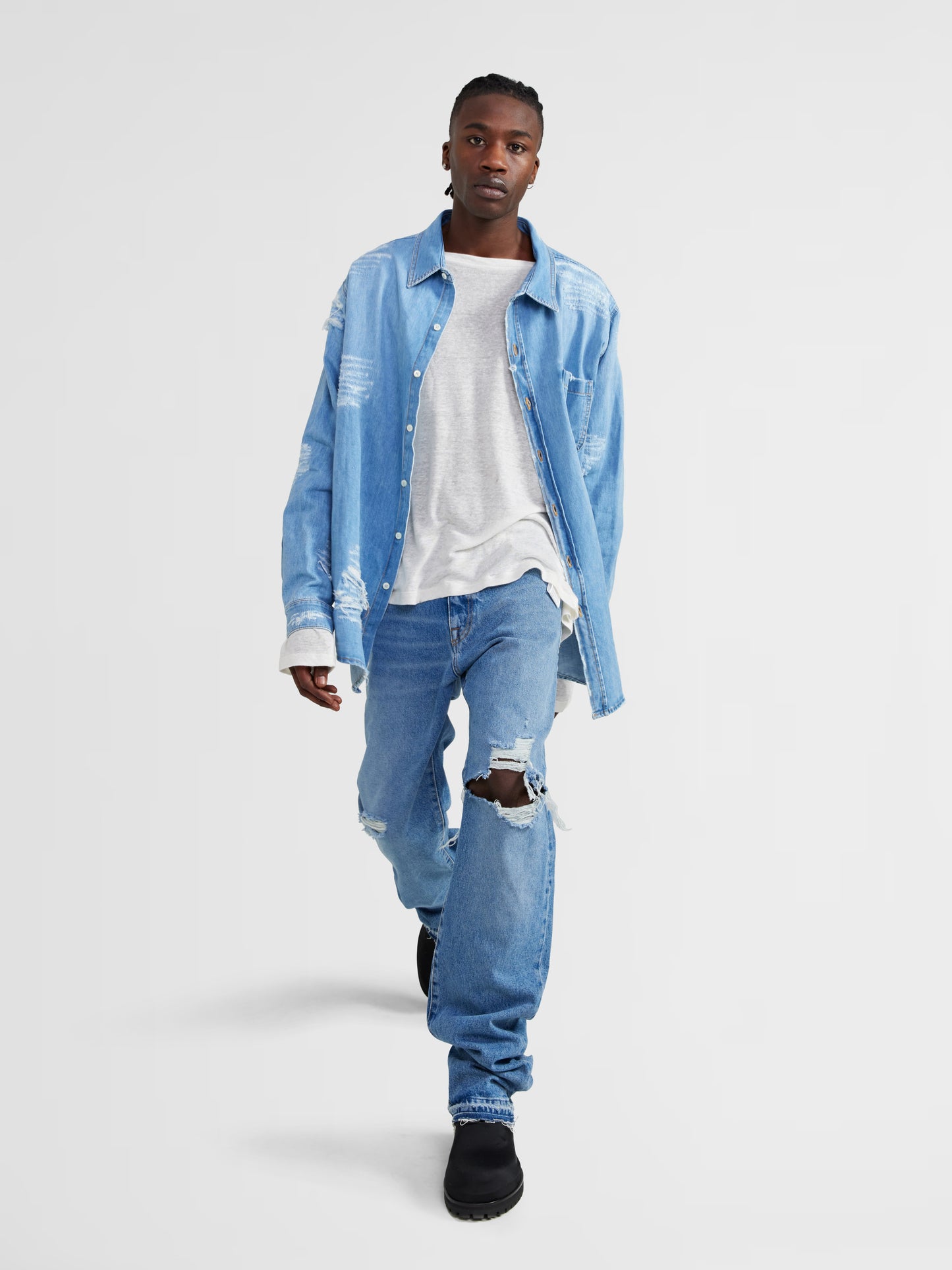DISTRESSED DENIM BUTTON UP