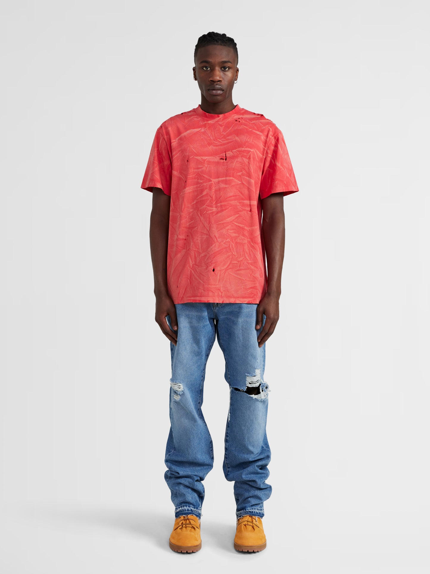 RED DISTRESSED TEE