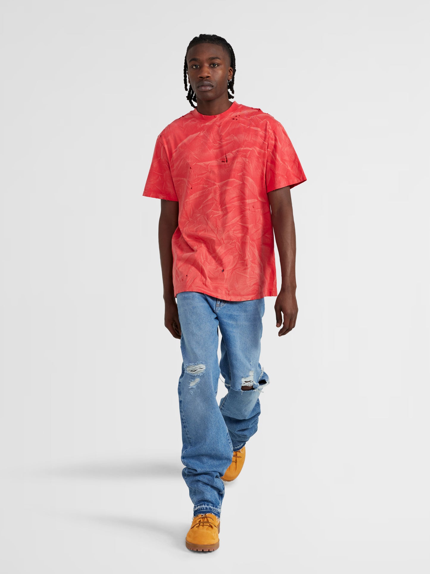 RED DISTRESSED TEE