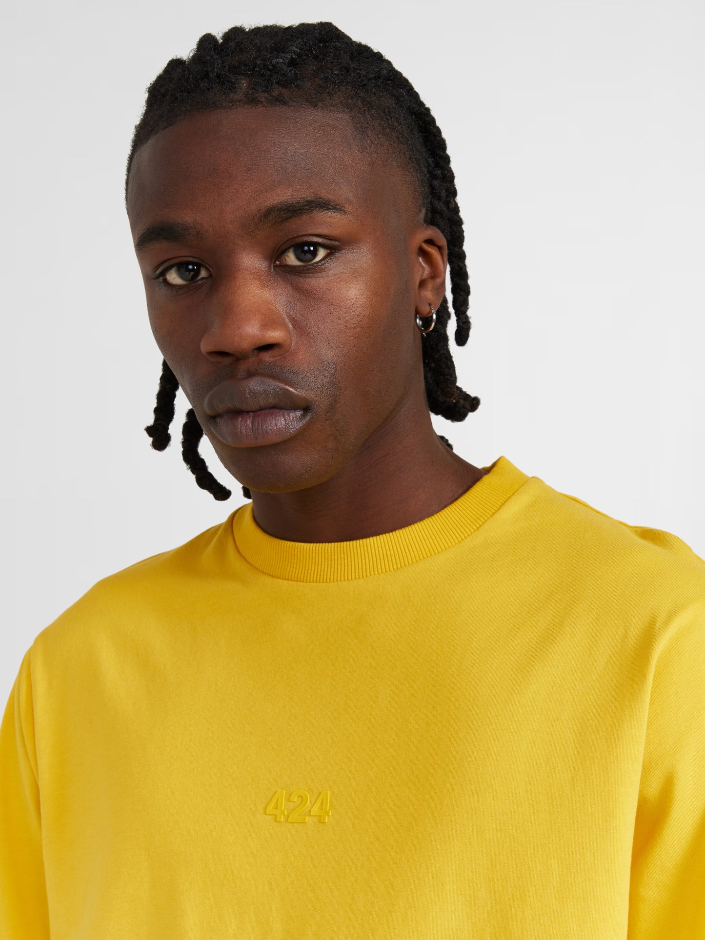 VARSITY YELLOW LOGO TEE