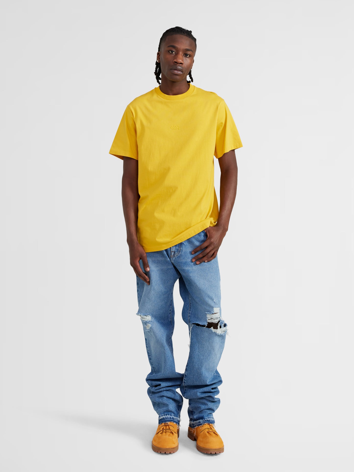 VARSITY YELLOW LOGO TEE