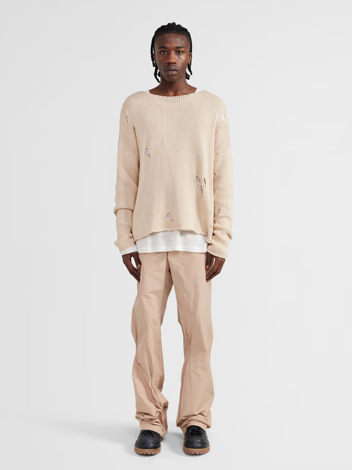 BEIGE DISTRESSED KNIT SWEATER