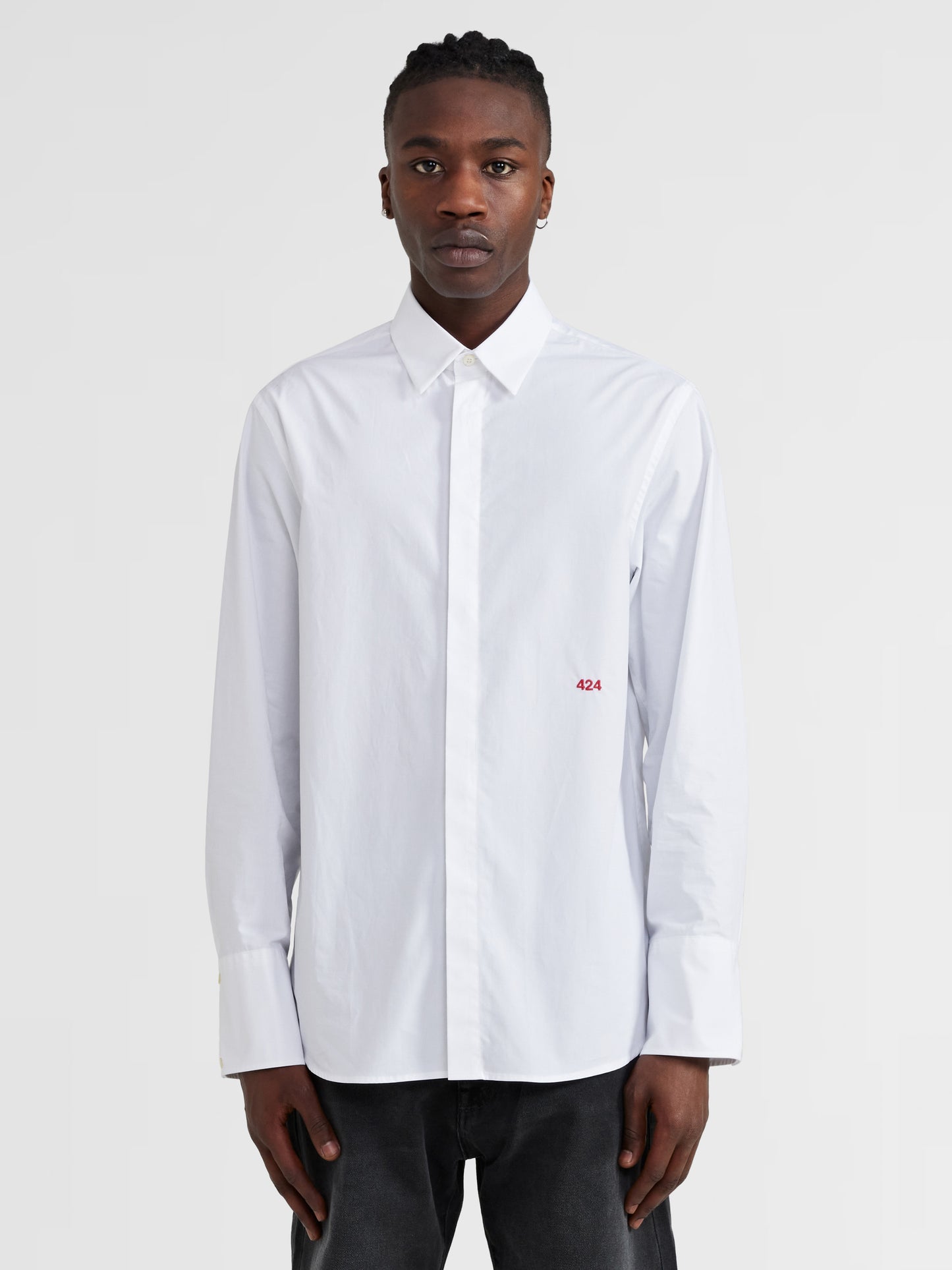 WHITE BUTTON UP