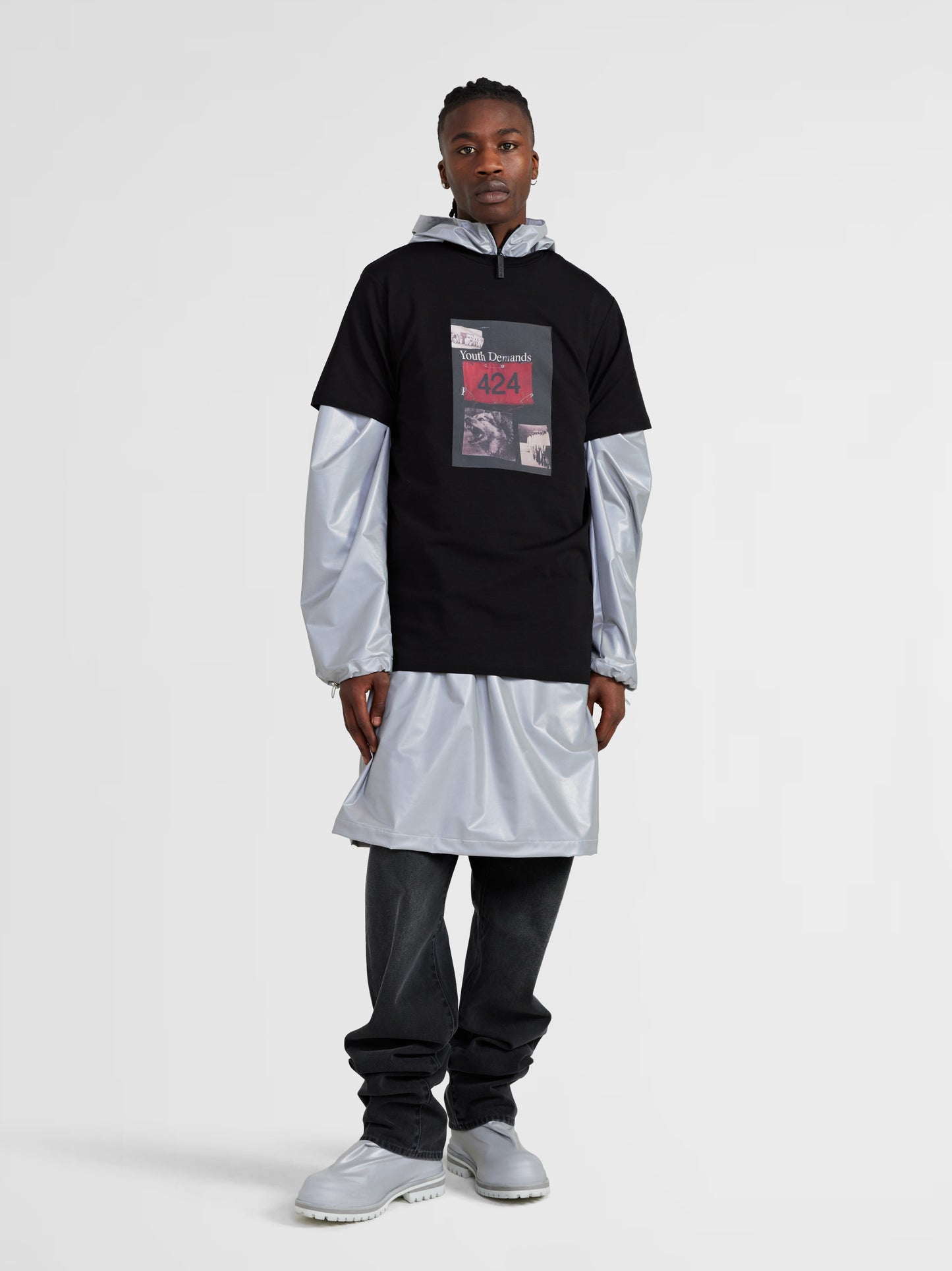BLACK "YOUTH DEMANDS" GRAPHIC TEE