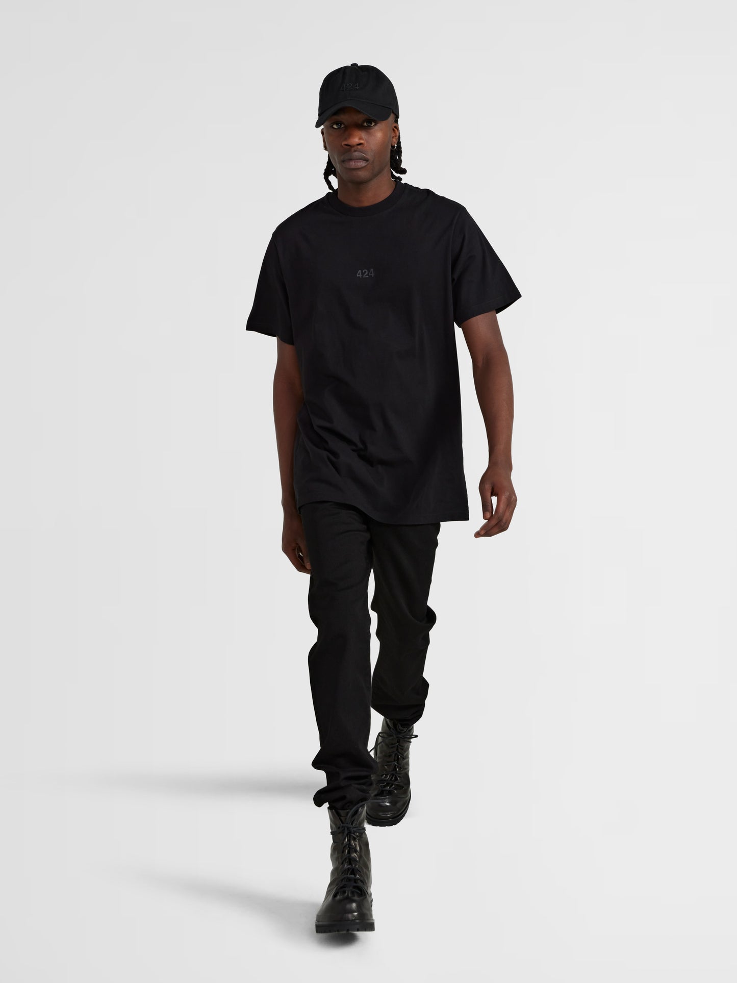 BLACK LOGO TEE