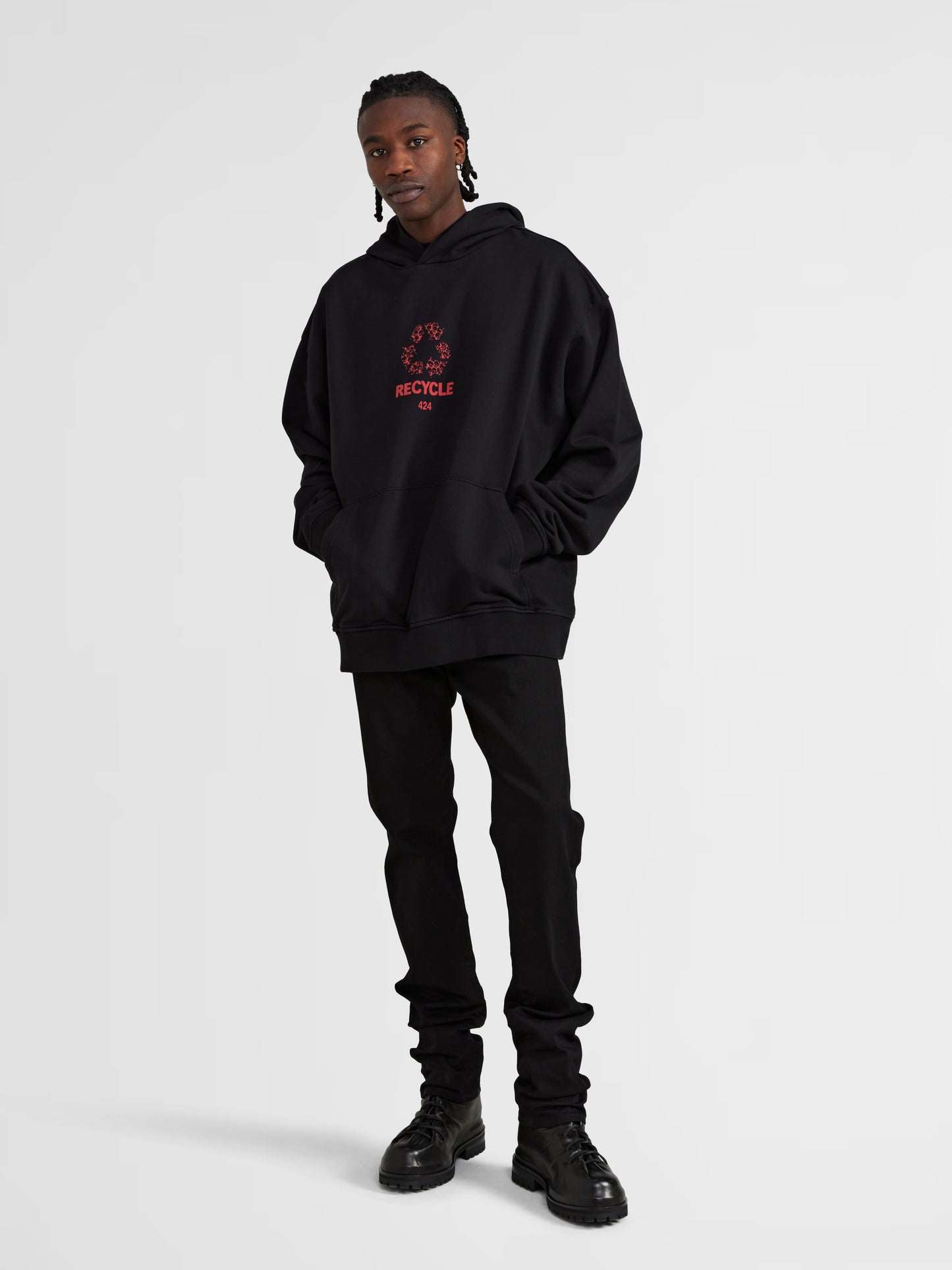BLACK GRAPHIC HOODIE