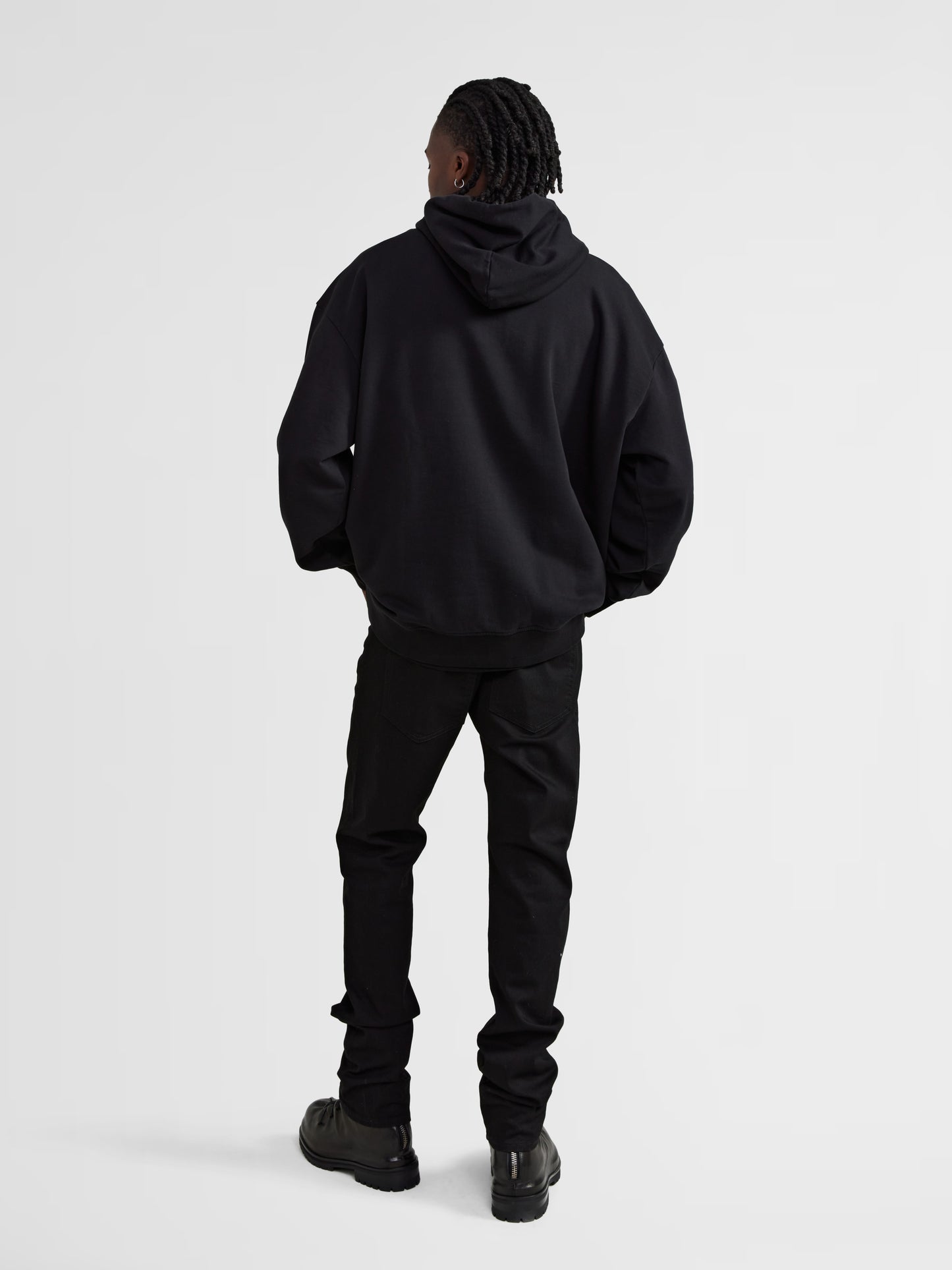 BLACK GRAPHIC HOODIE