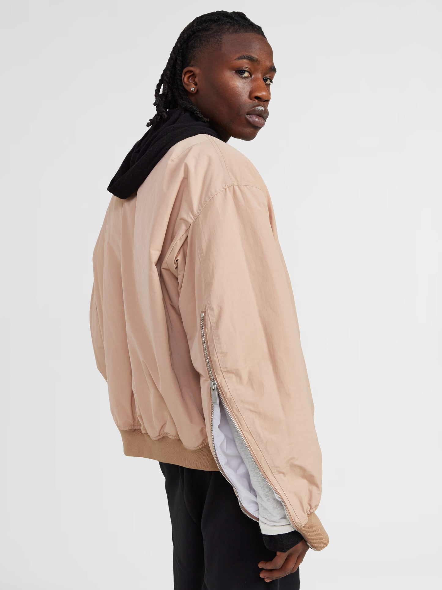 BEIGE BOMBER JACKET