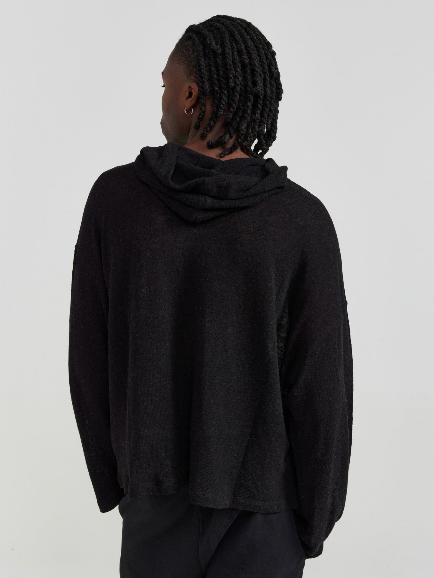 BLACK HOOD LONG SLEEVE