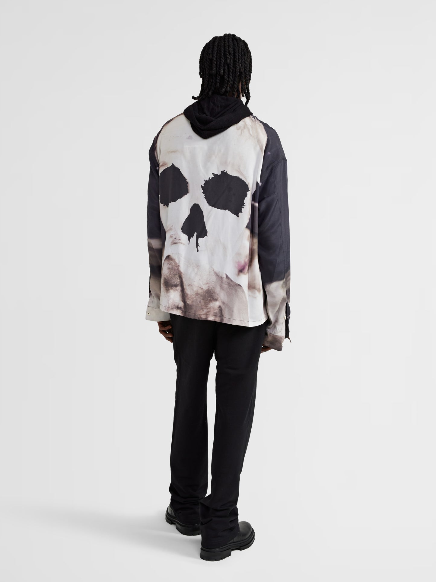 BLACK & WHITE PRINTED BUTTON UP