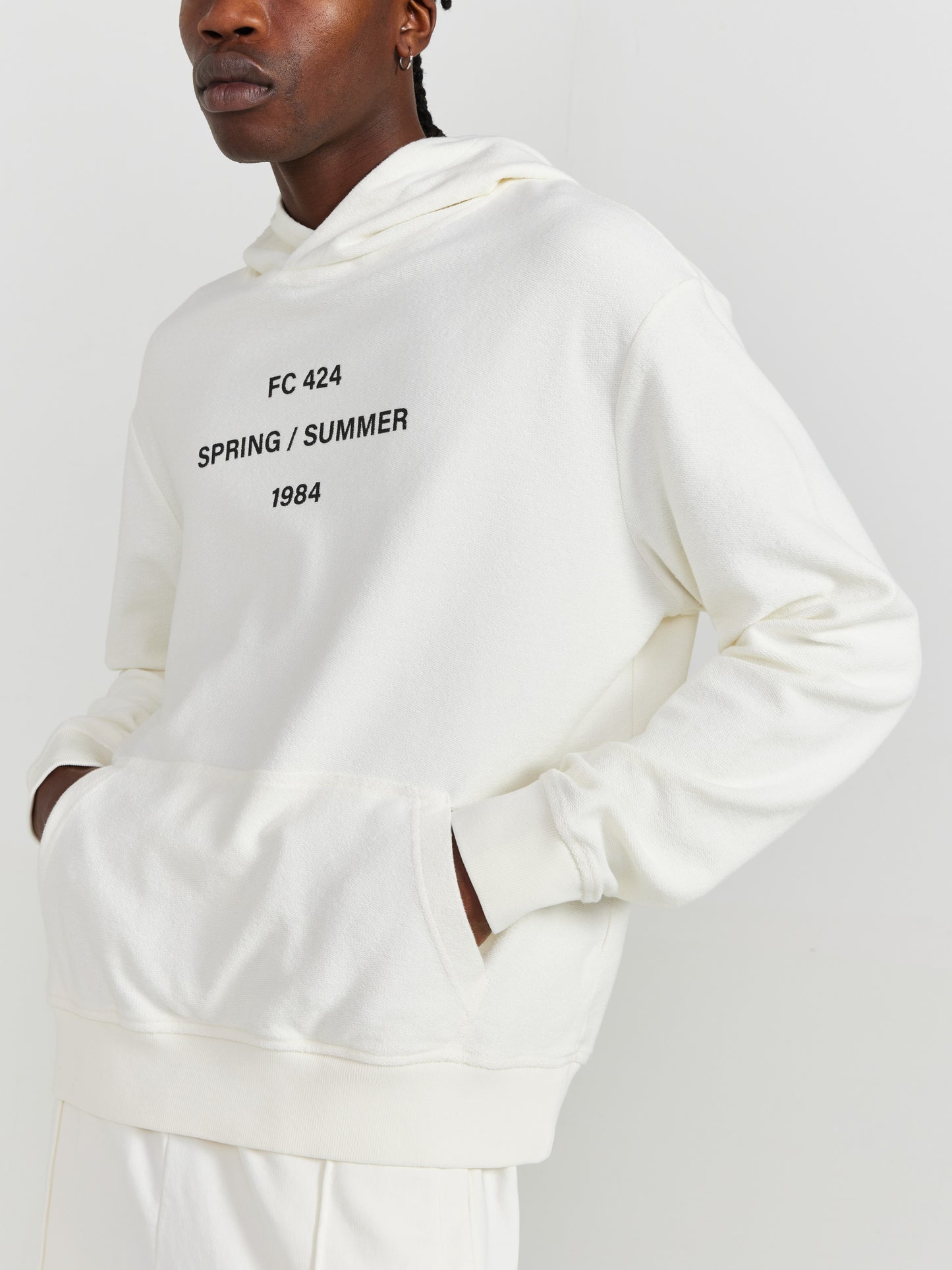 WHITE GRAPHIC HOODIE