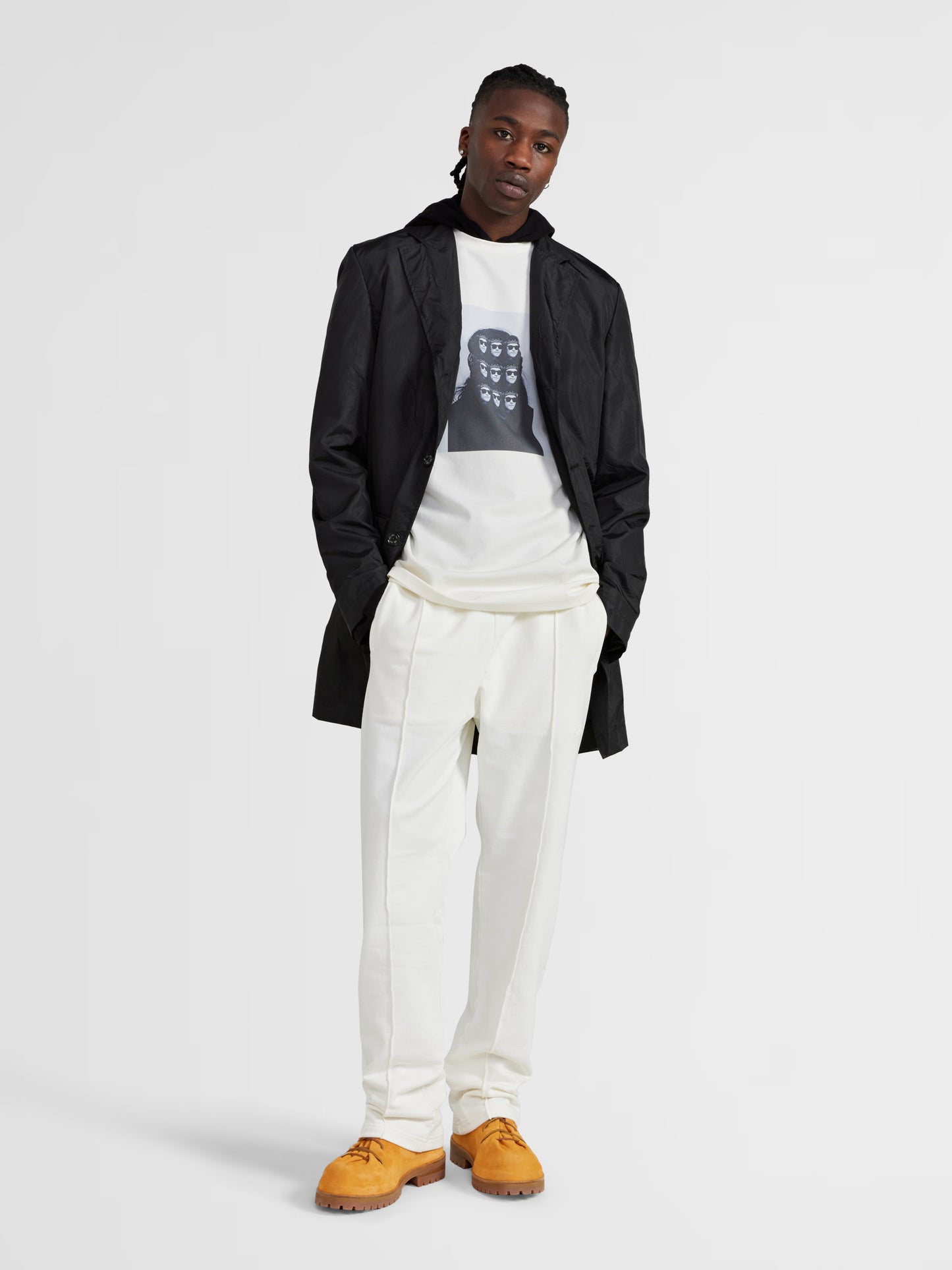 WHITE GRAPHIC TEE