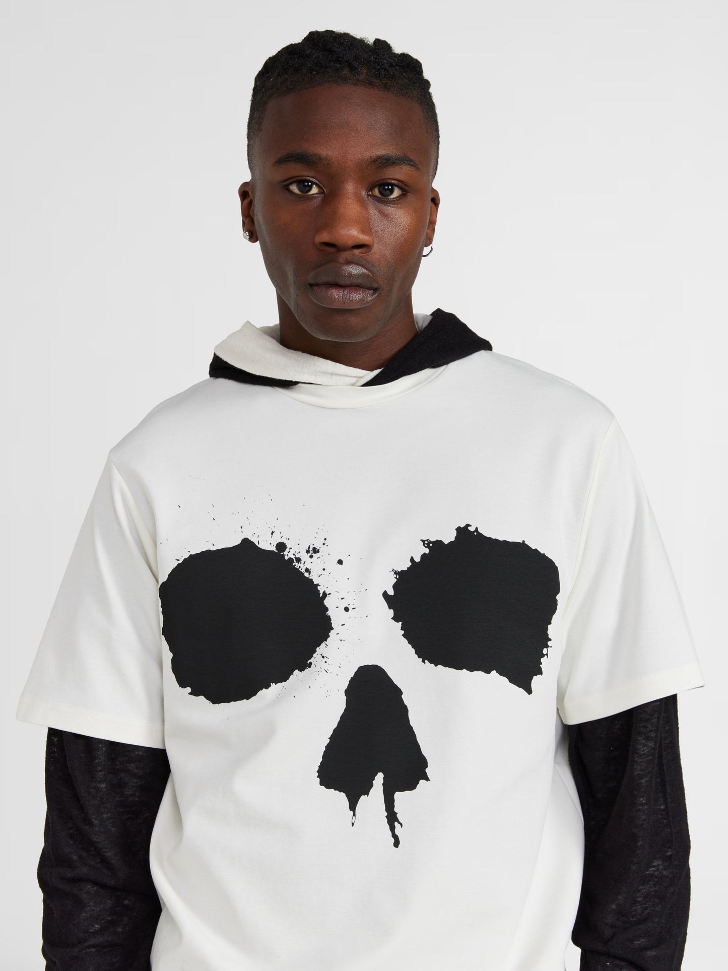 WHITE GRAPHIC TEE