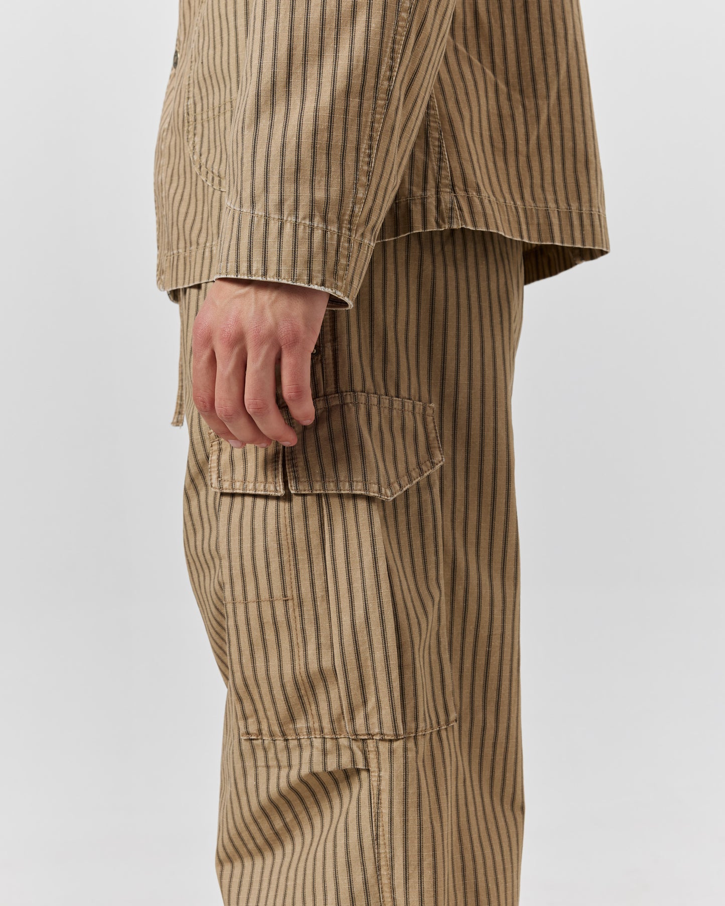 CAMO CARGO PANTS - SAND/BROWN