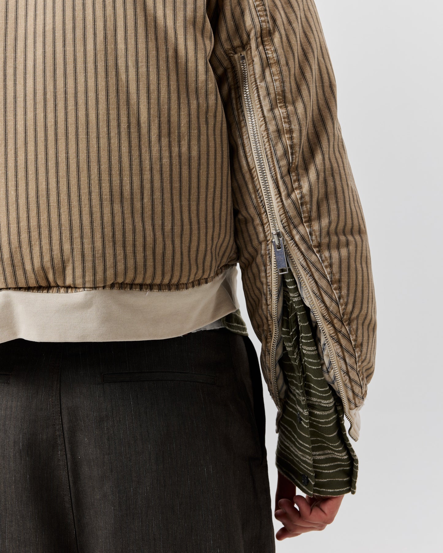 MILITARY BOMBER - SAND/BROWN