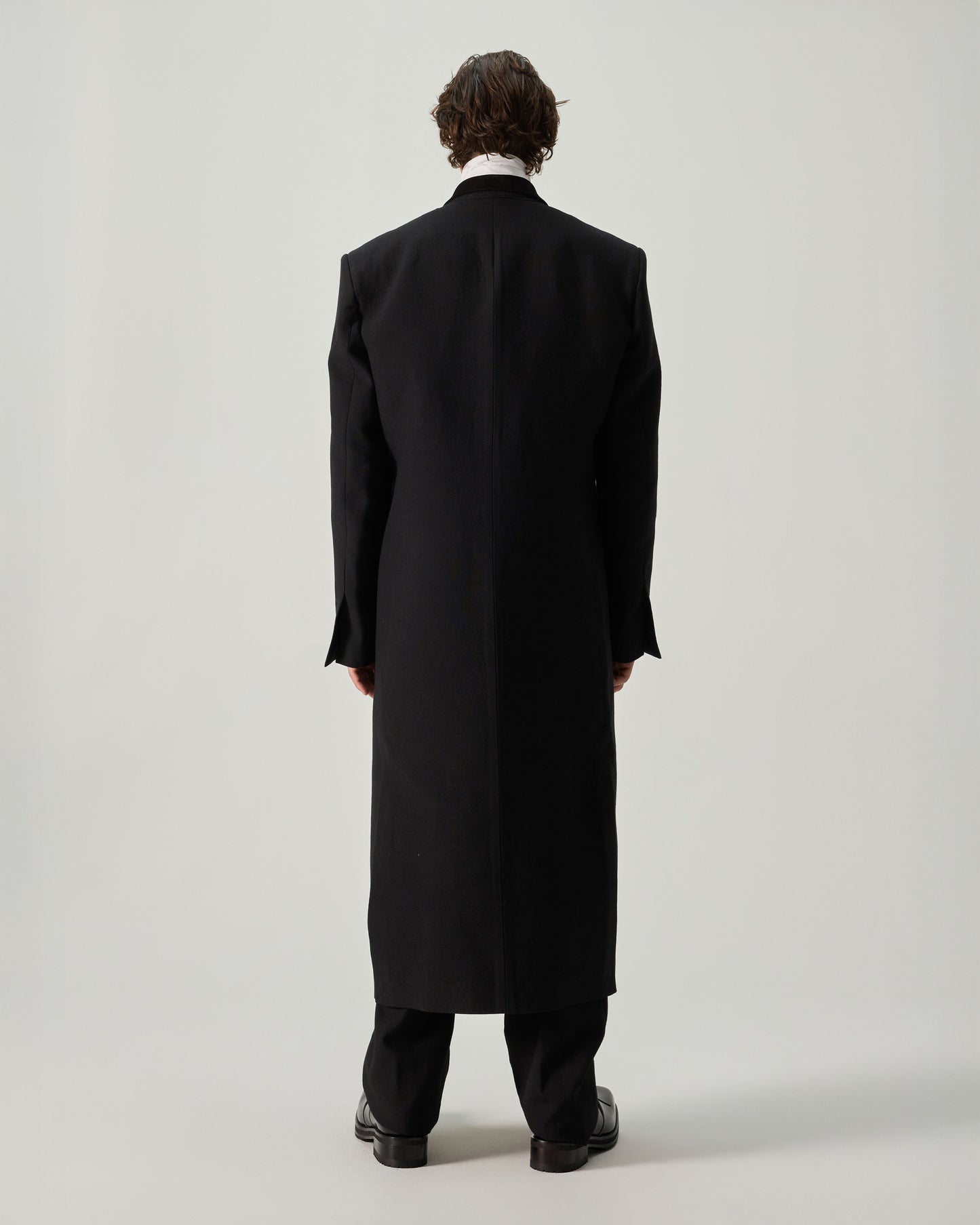 OVERCOAT HEAVY WOOL IN BLACK