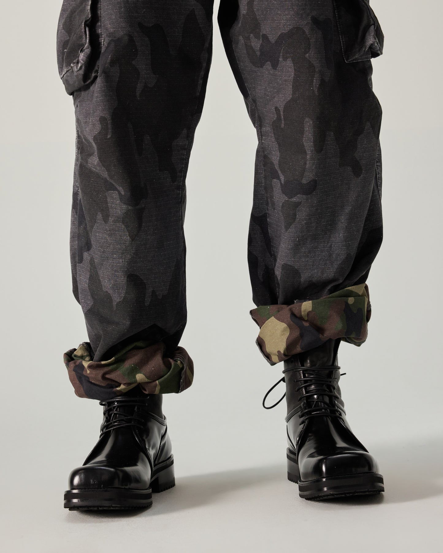 CARGO PANTS DOUBLE FACE RIP STOP IN BLACK
