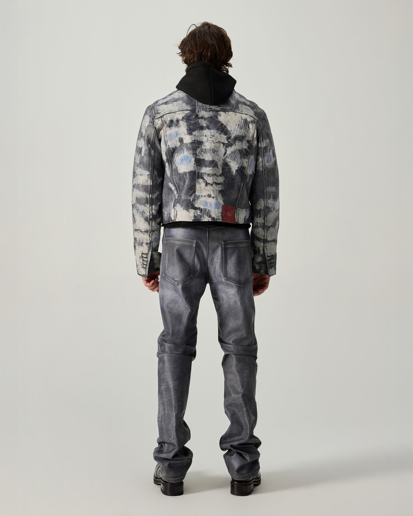 DISTRESSED TRUCKER RUB OFF LEATHER IN BLUE