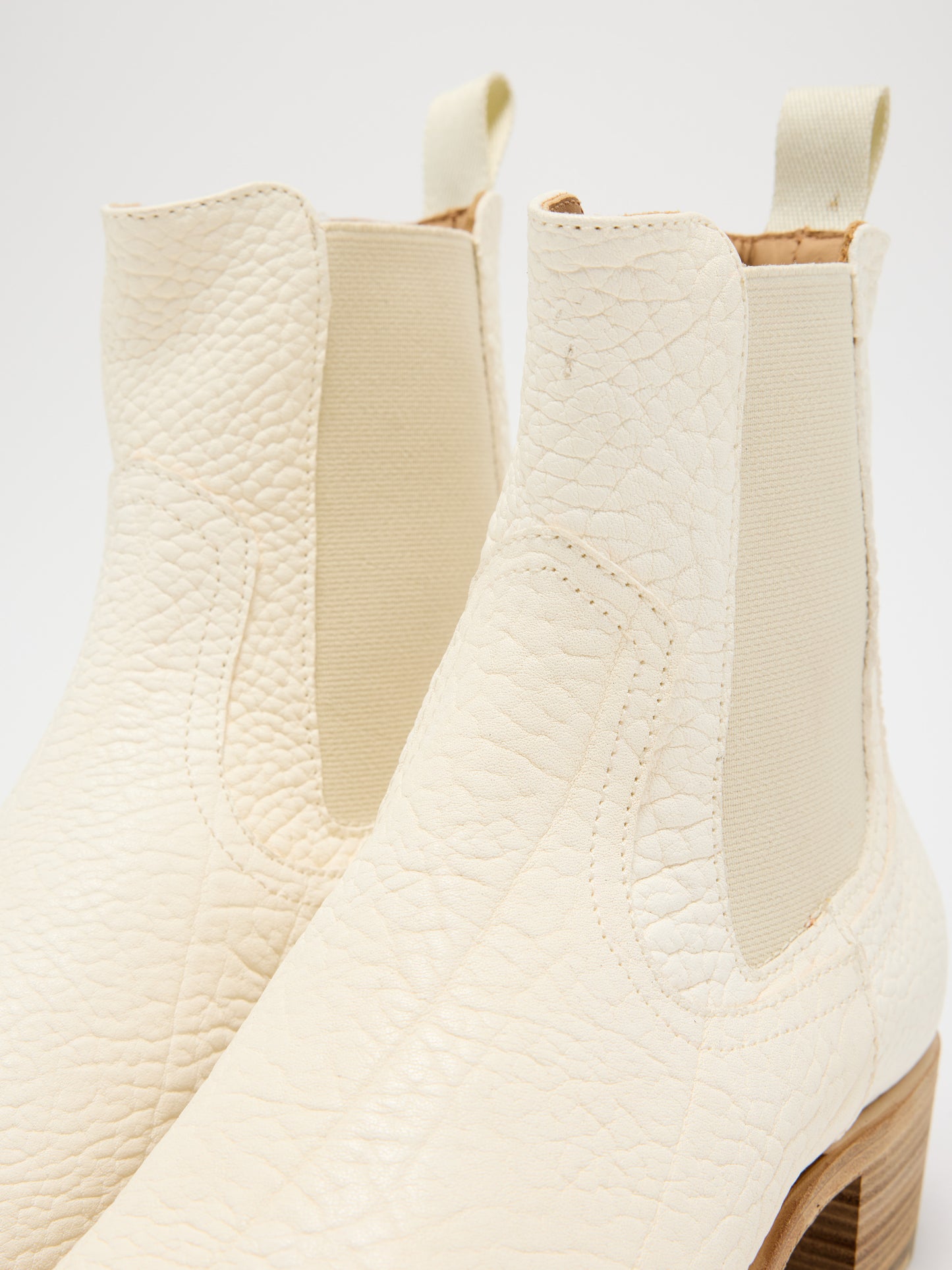 Cowboy Boots in White