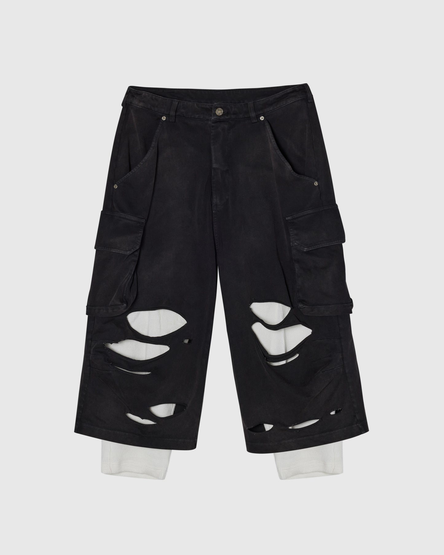 RIPPED BERMUDA SHORTS - BLACK