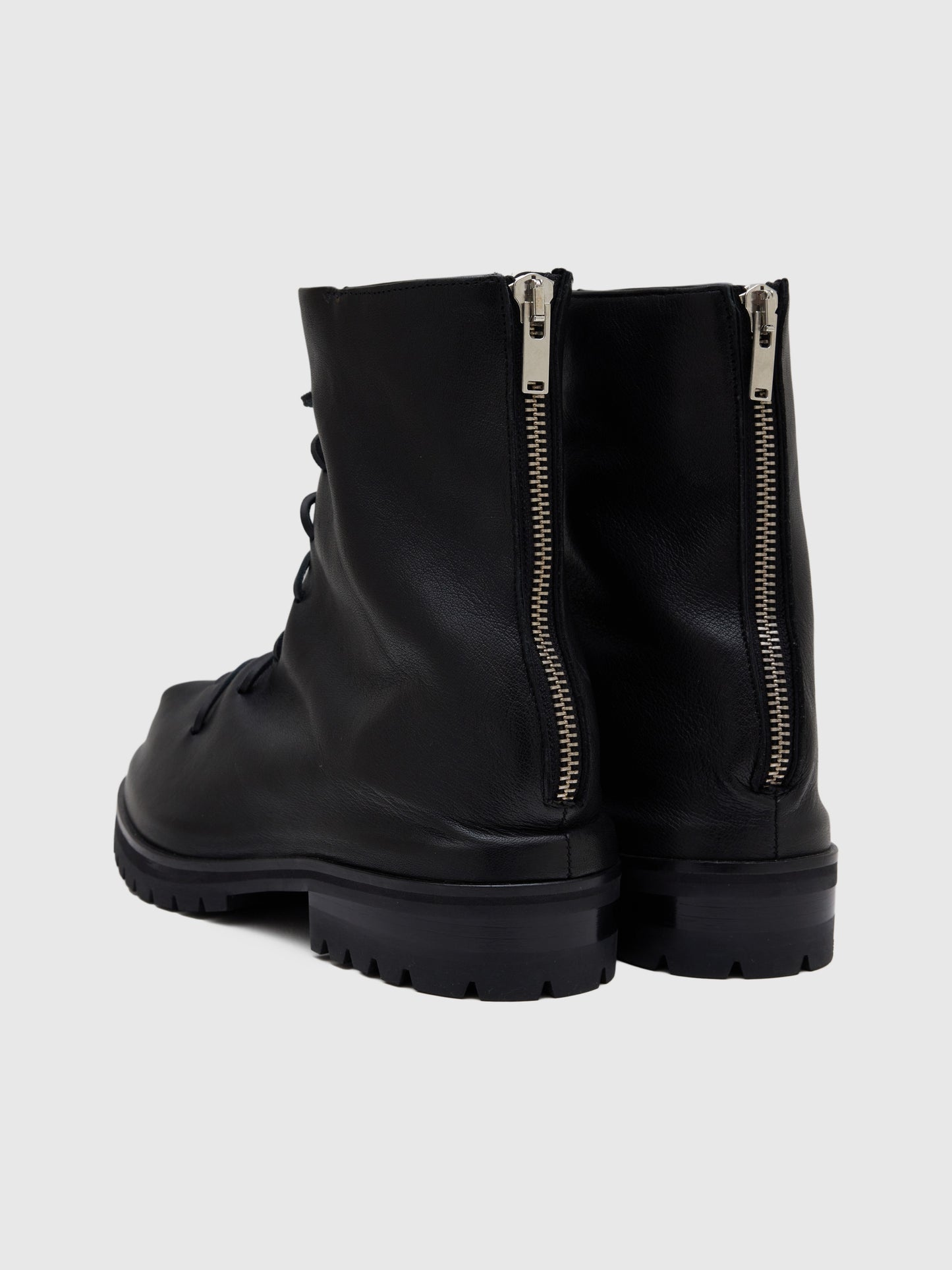LACED UP BOOT - BLACK