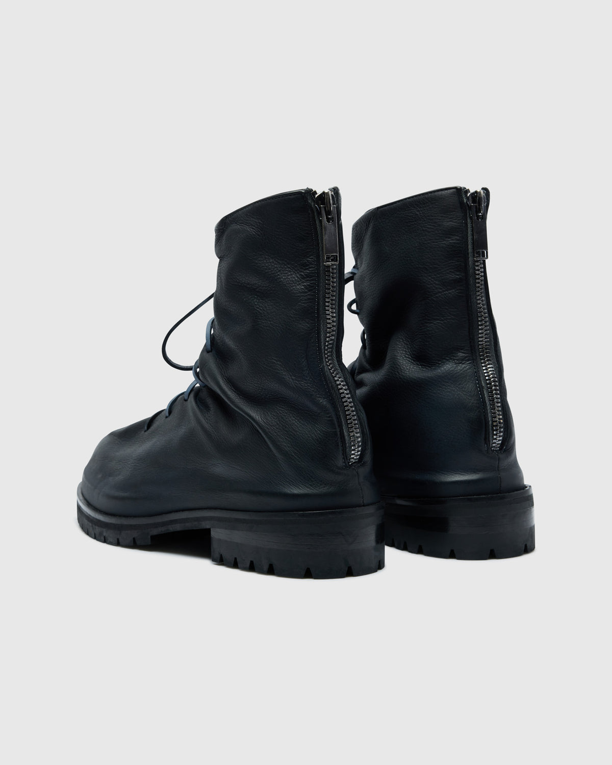 LACED UP BOOT - BLACK