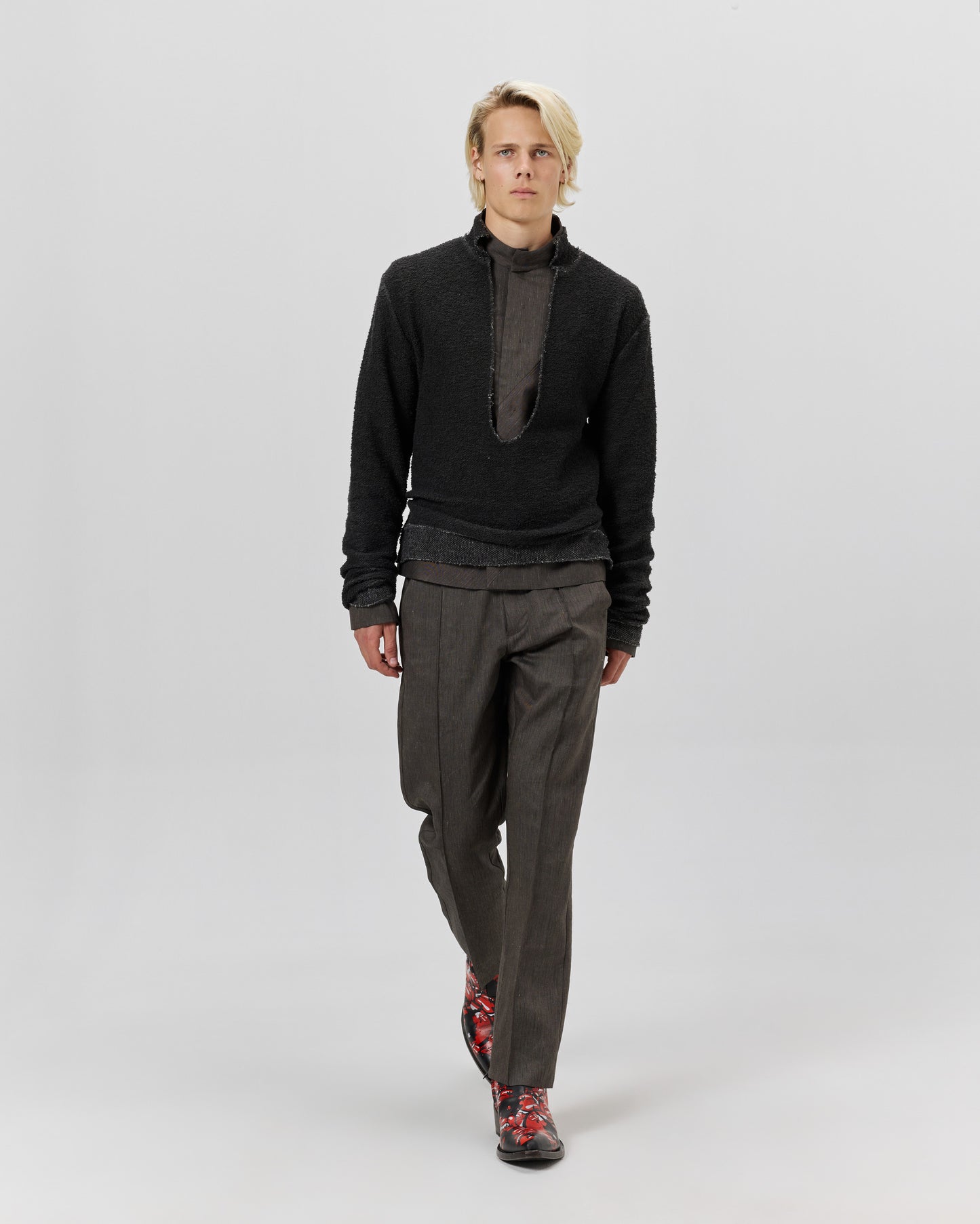 SWEATER - WASHED BLACK