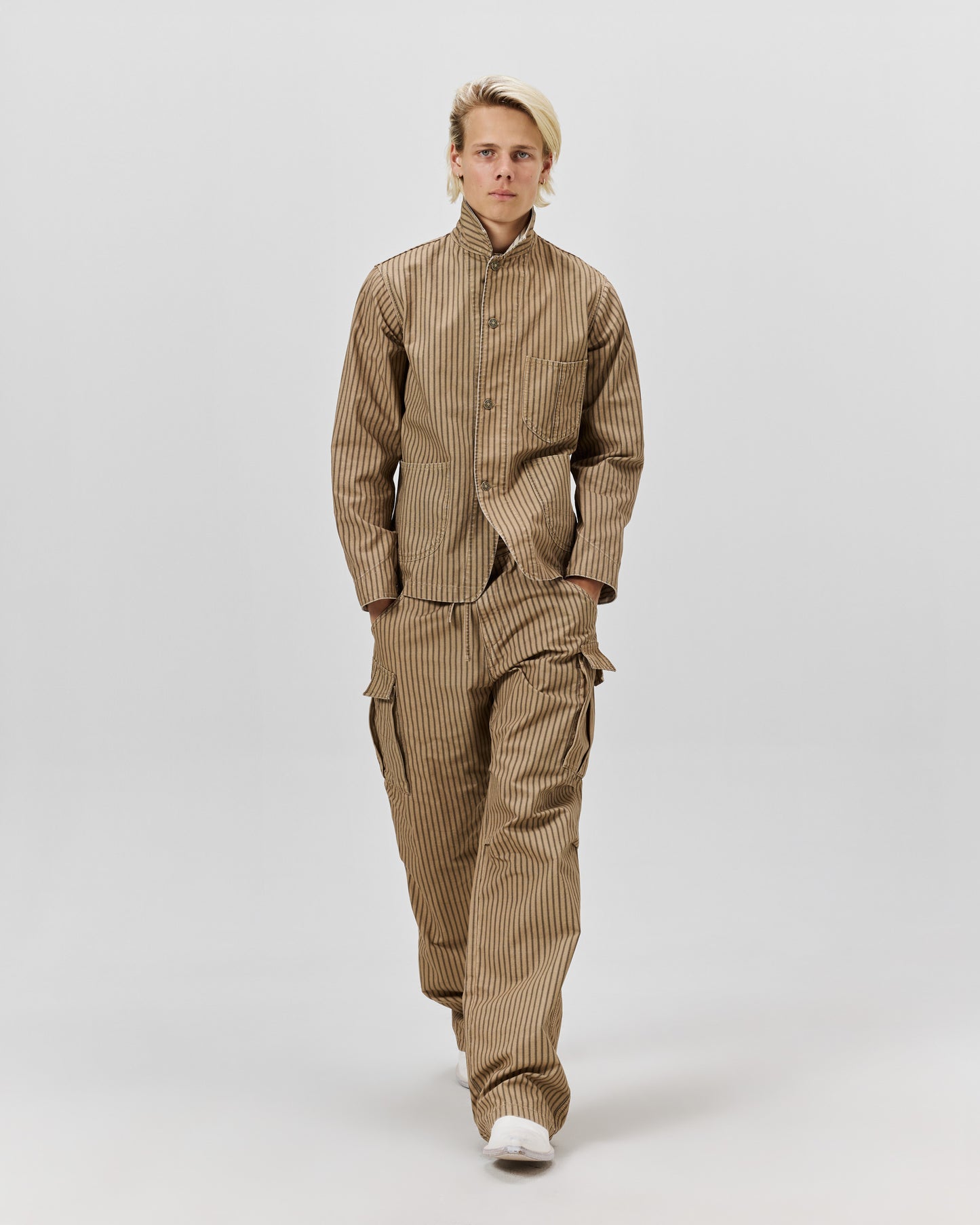 CAMO CARGO PANTS - SAND/BROWN