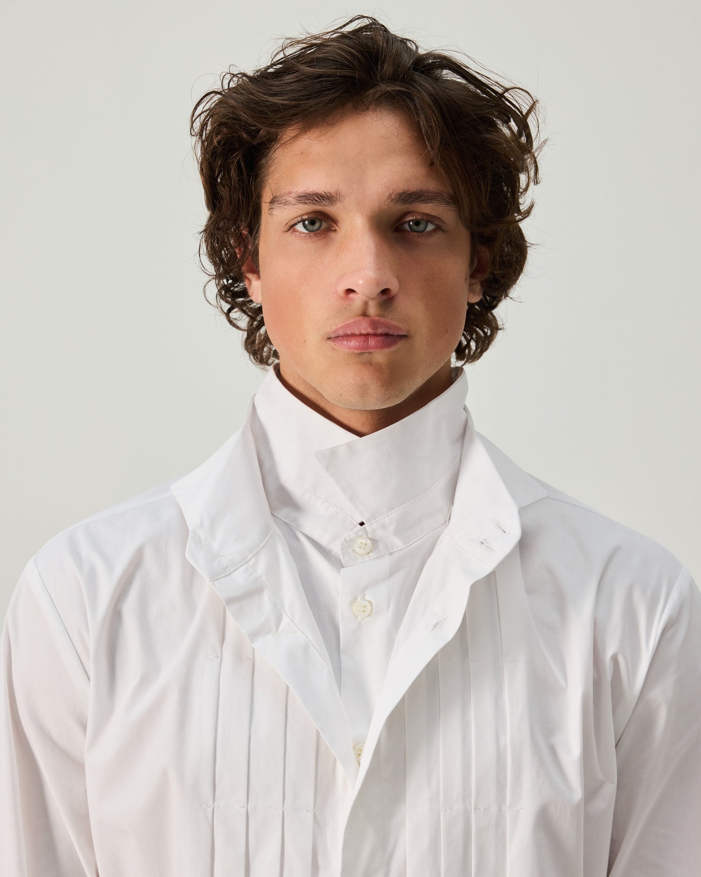 SMOKING SHIRT WITH DOUBLE COLLAR IN WHITE