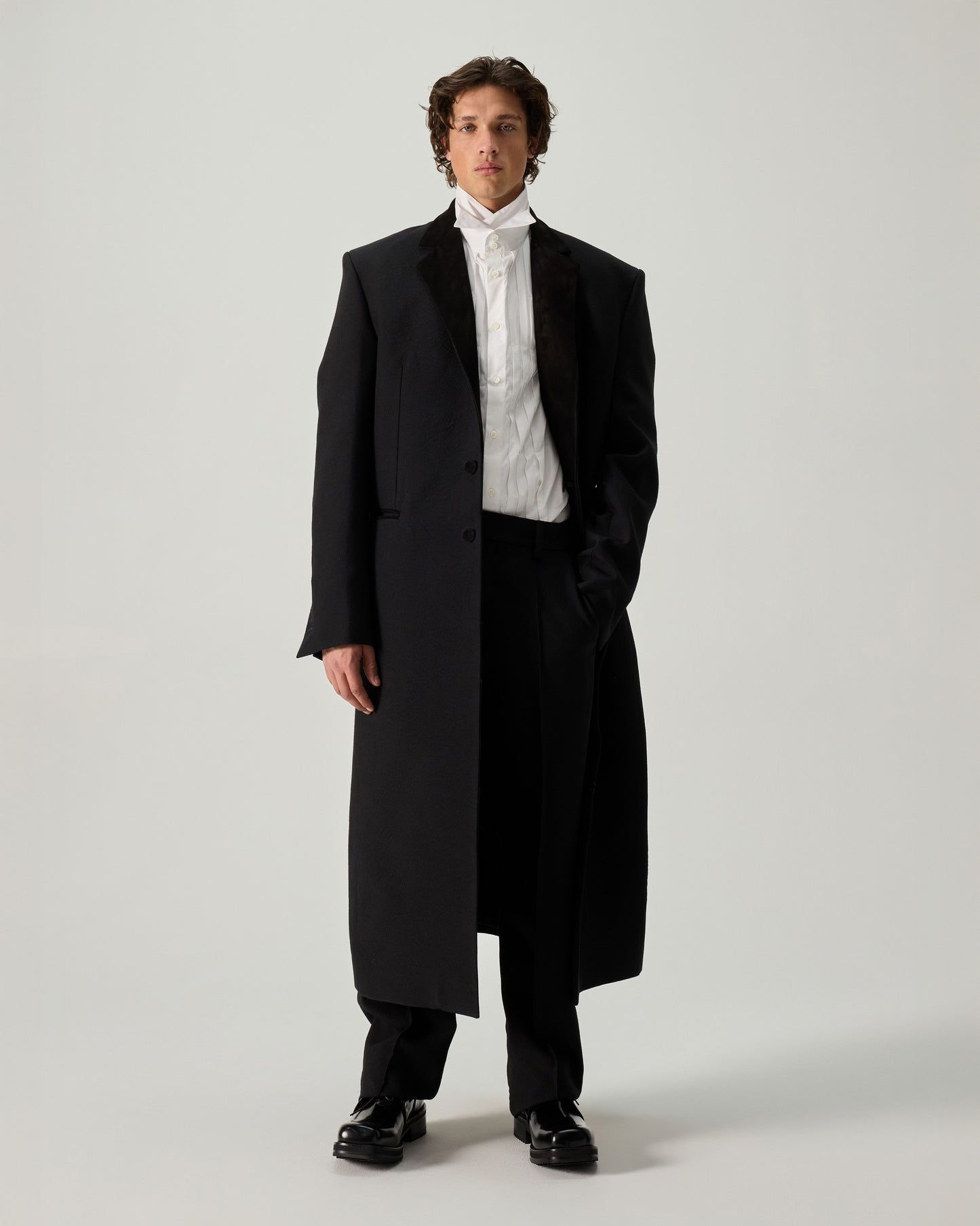 OVERCOAT HEAVY WOOL IN BLACK