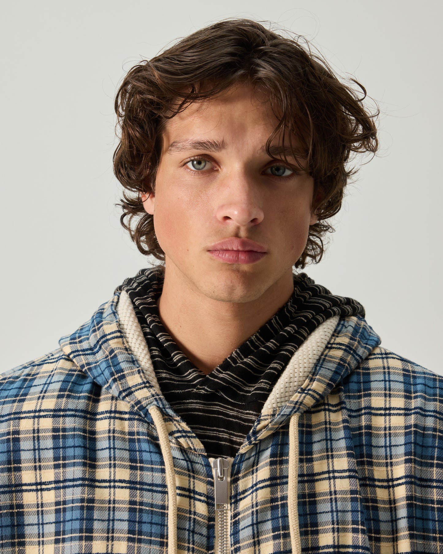 WRAPPED HOODIE EMBROIDERED FLANNEL IN SAND