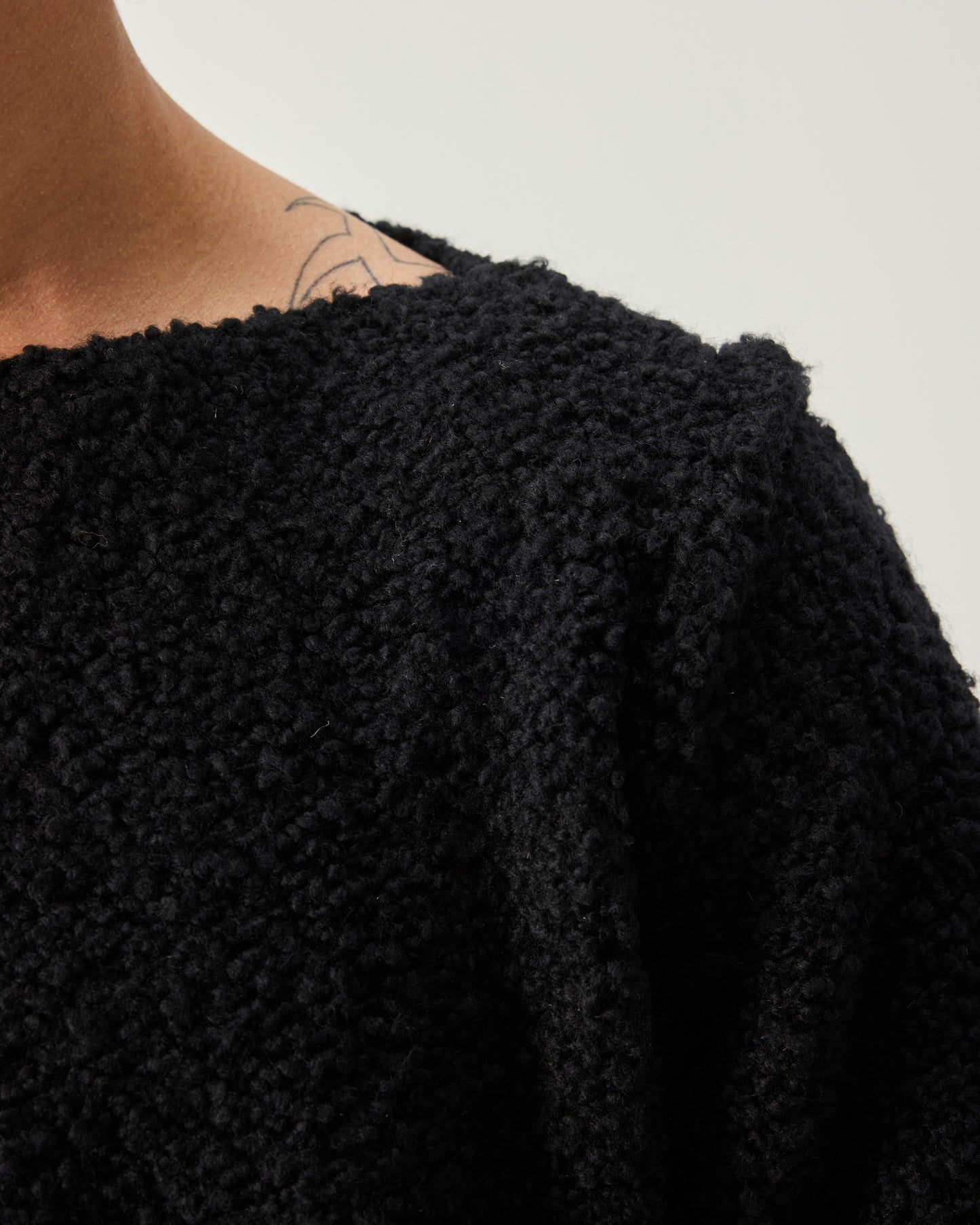 BABY SWEATER BOUCLE YARN IN BLACK