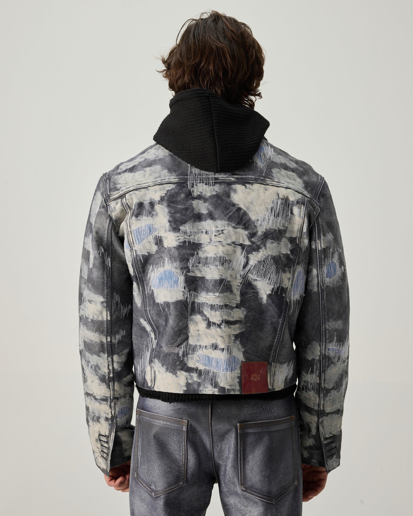 DISTRESSED TRUCKER RUB OFF LEATHER IN BLUE