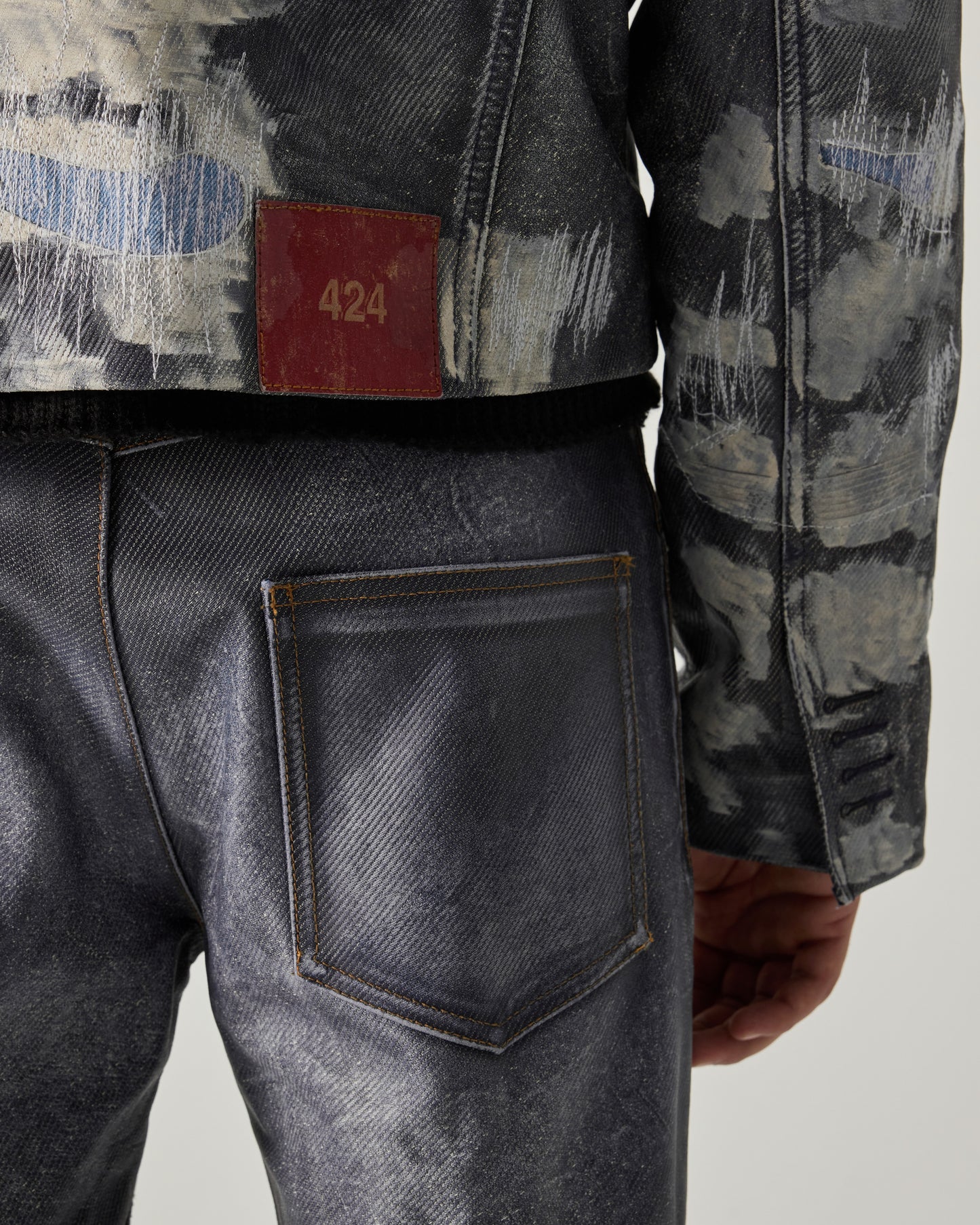 DISTRESSED TRUCKER RUB OFF LEATHER IN BLUE