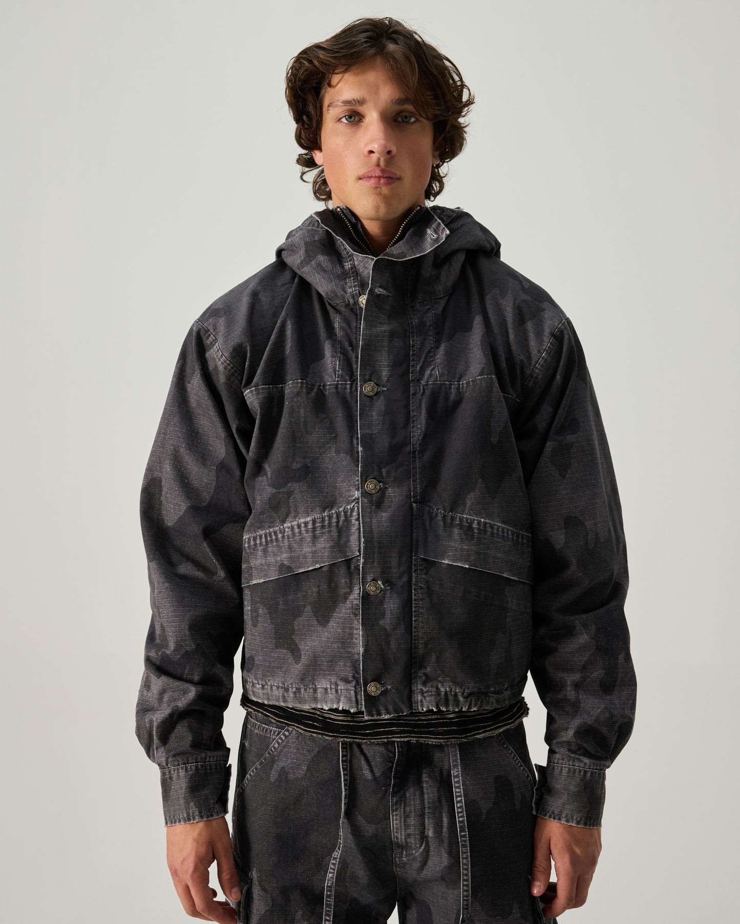 CROPPED PARKA DOUBLE FACED RIP STOP IN BLACK