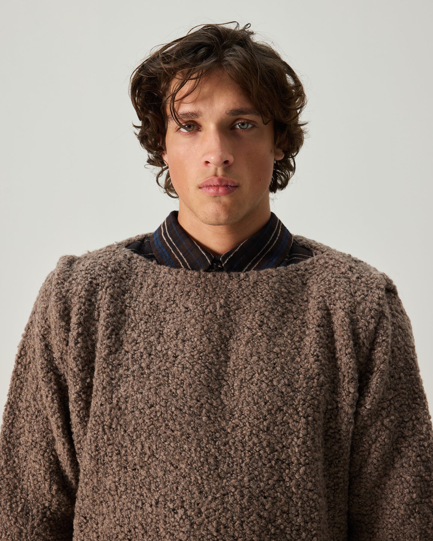 BABY SWEATER BOUCLE YARN IN BROWN