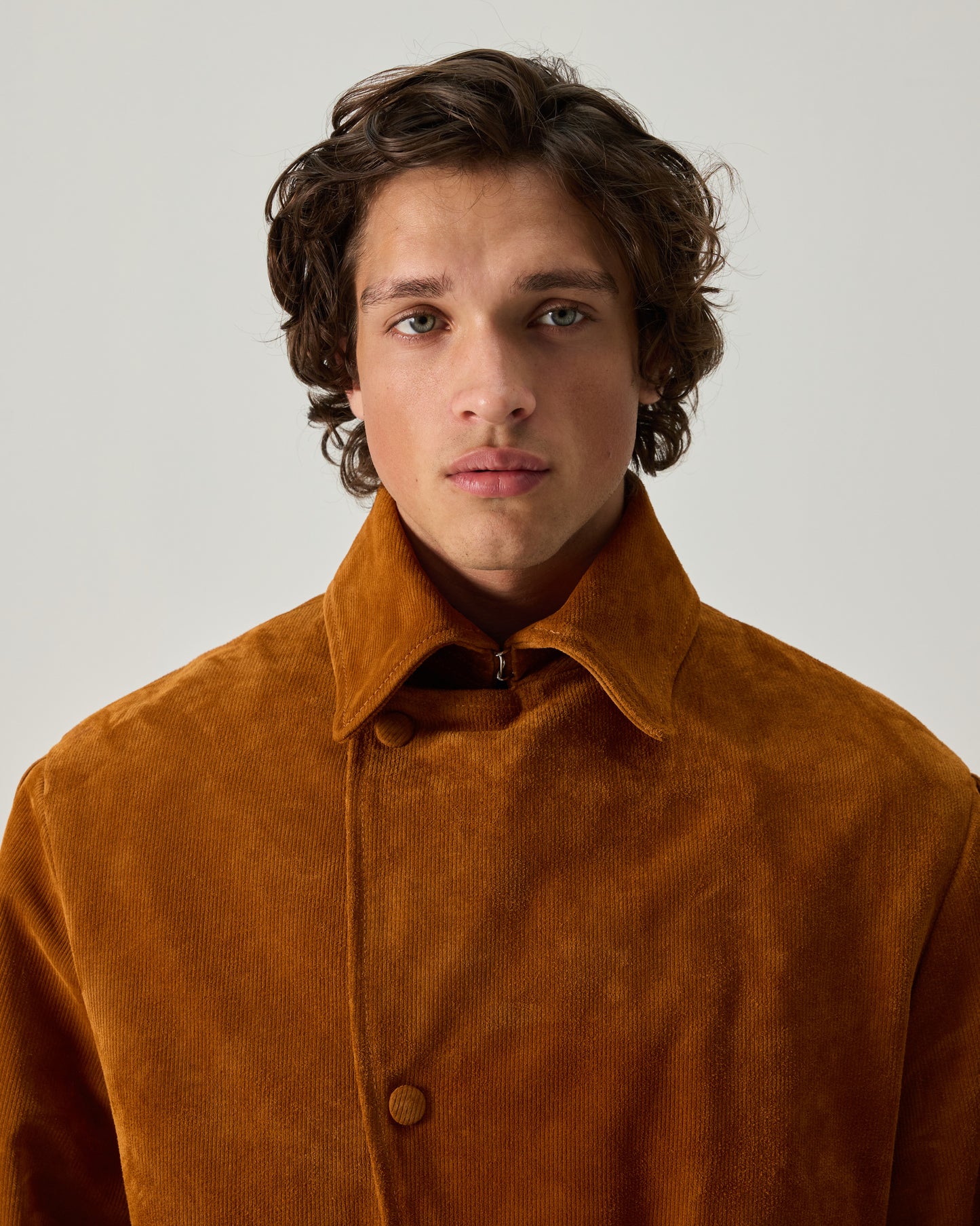 424 BELT TRENCH CORDUROY IN CARAMEL